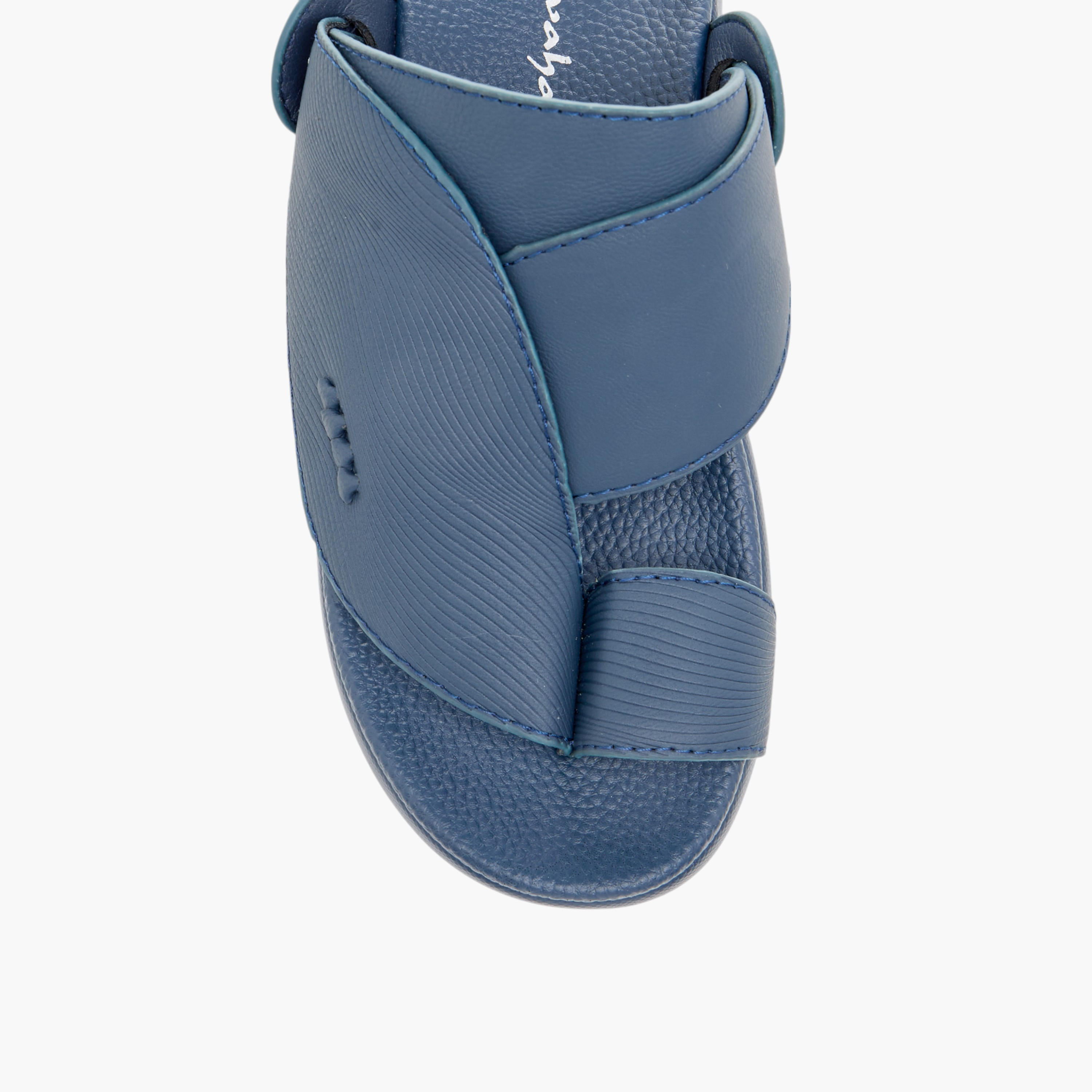 Al Waha Textured Slip-On Arabic Sandals with Toe Loop Detail-boys-shoes-sandals-image-3