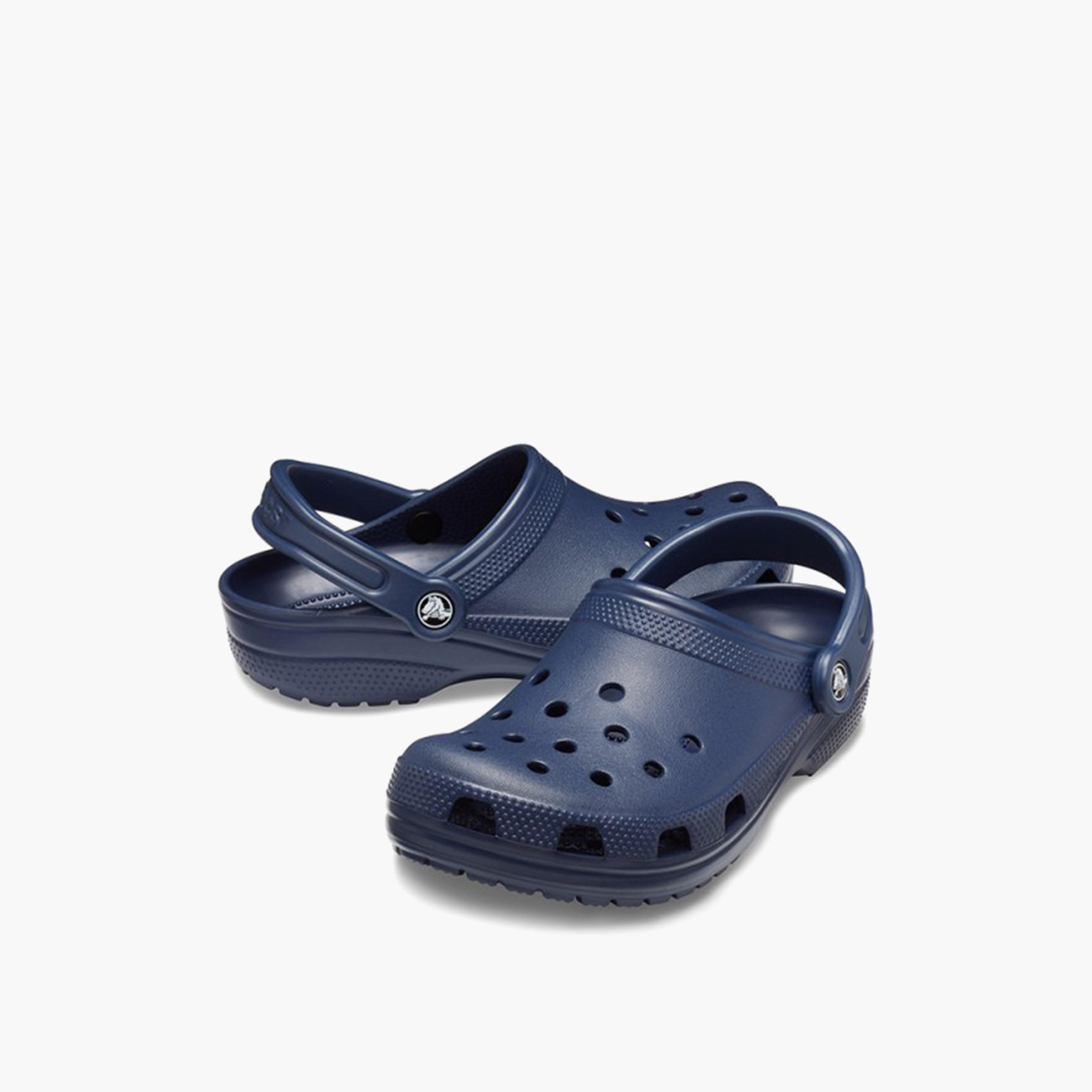 صندل بكعب سميك وتصاميم مفرغة وحزام خلفي للجنسين من كروكس - 10001-410-men-shoes-sandals-image-3