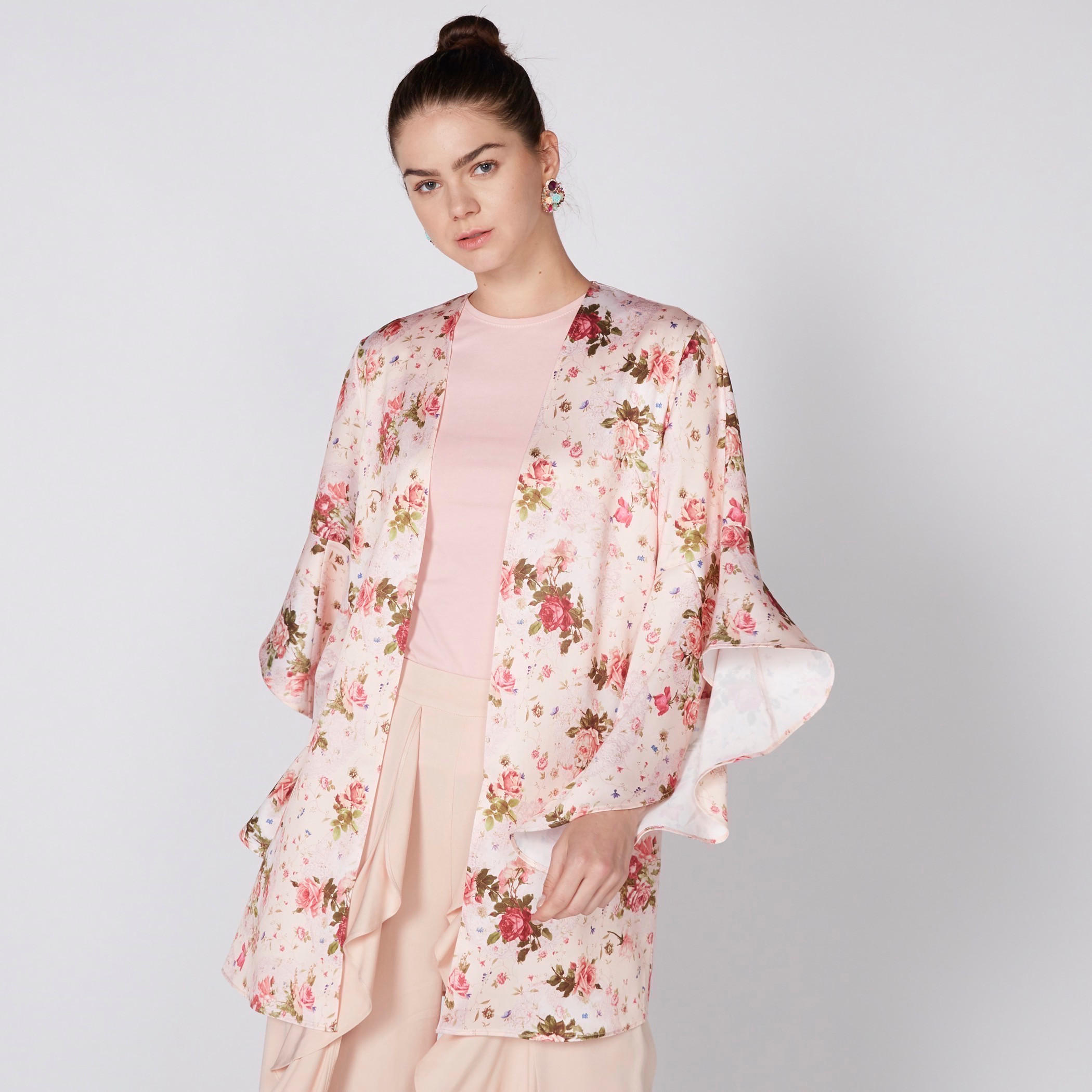 جاكيت مفتوح من الأمام بأكمام واسعة وطبعات الأزهار-women-clothing-cardigansandjumpers-jumpers-image-1