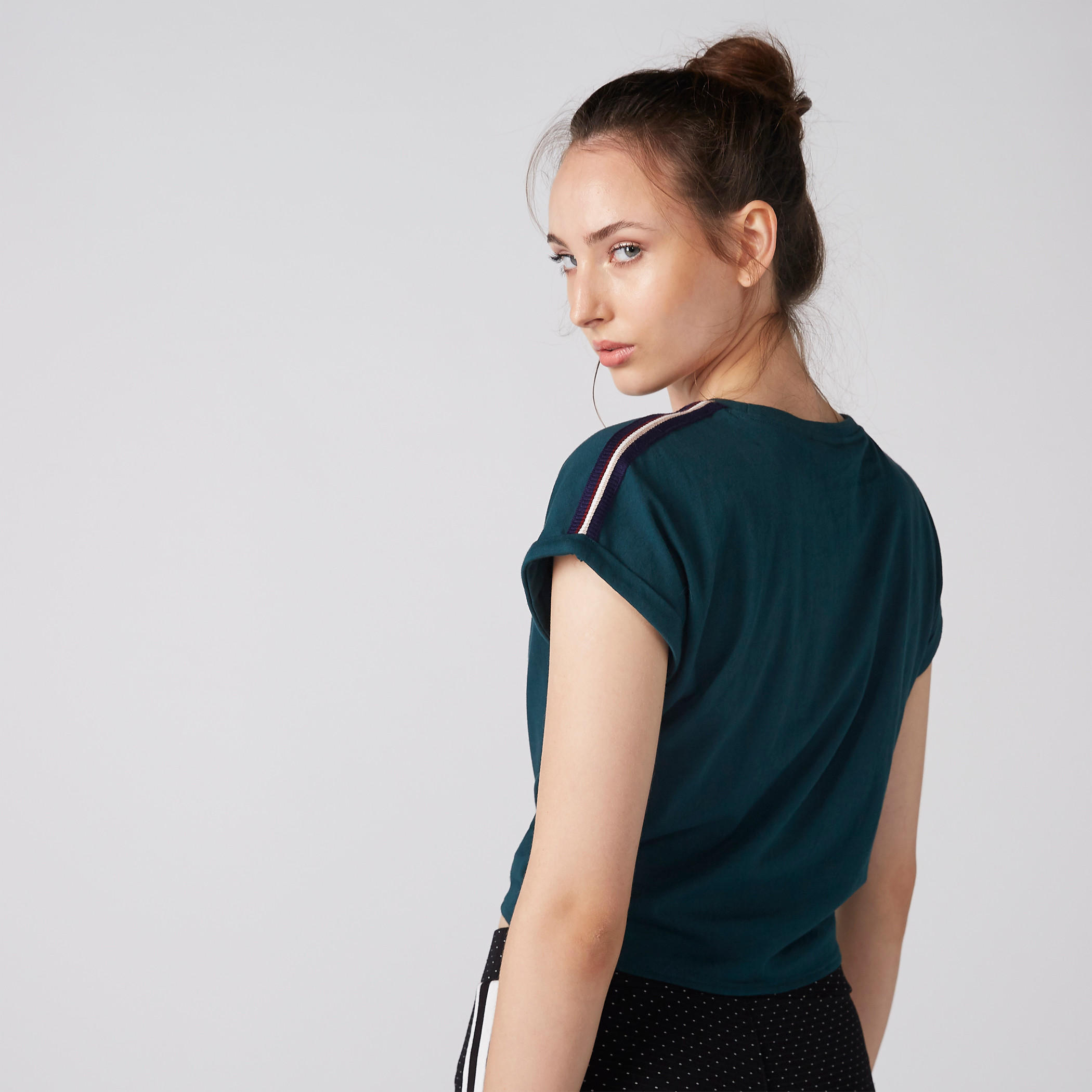 بلوزة قصيرة برباط وطبعات-women-clothing-tshirts-image-2