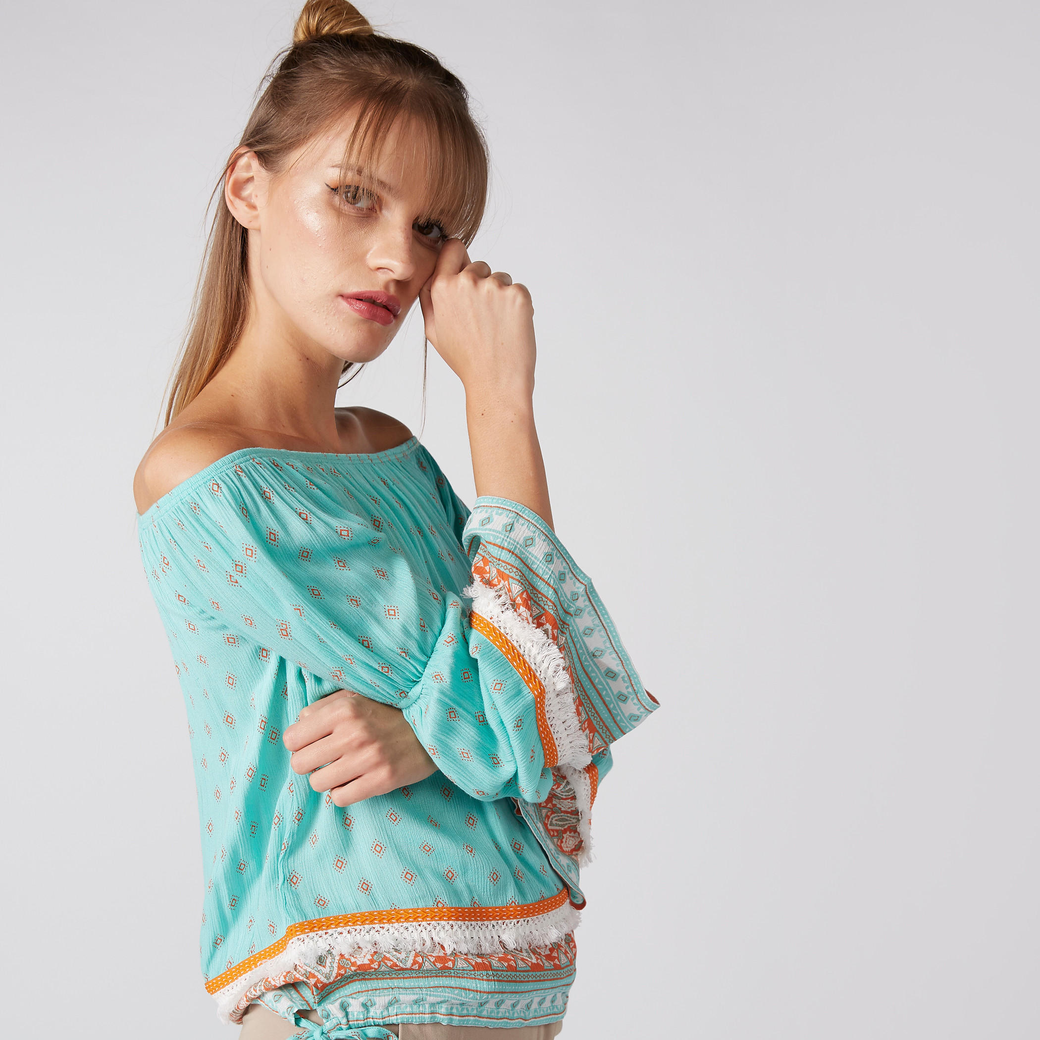 بلوزة أكتاف مكشوفة وأكمام طويلة بطبعات-women-clothing-shirtsandblouses-blouses-image-2