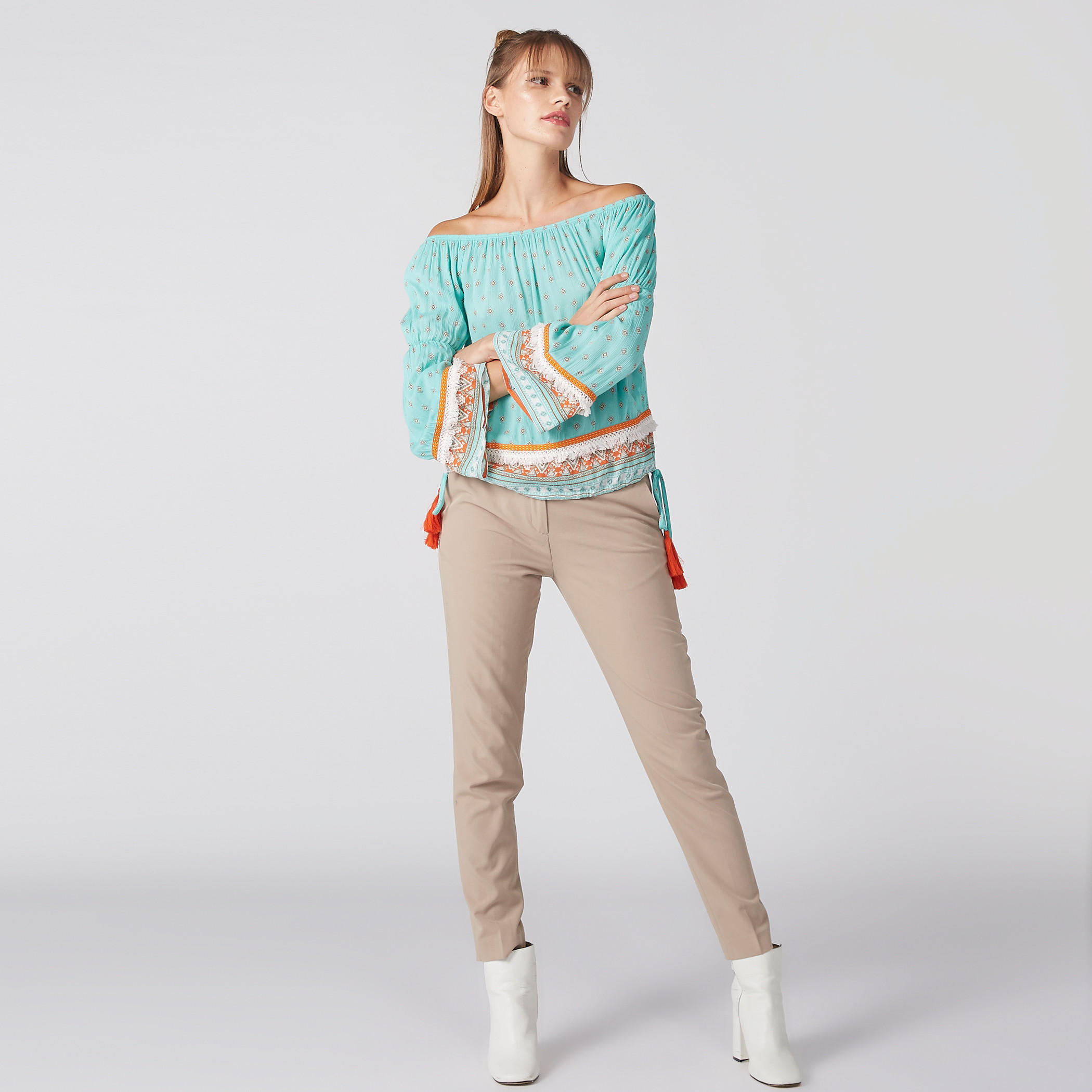 بلوزة أكتاف مكشوفة وأكمام طويلة بطبعات-women-clothing-shirtsandblouses-blouses-image-1