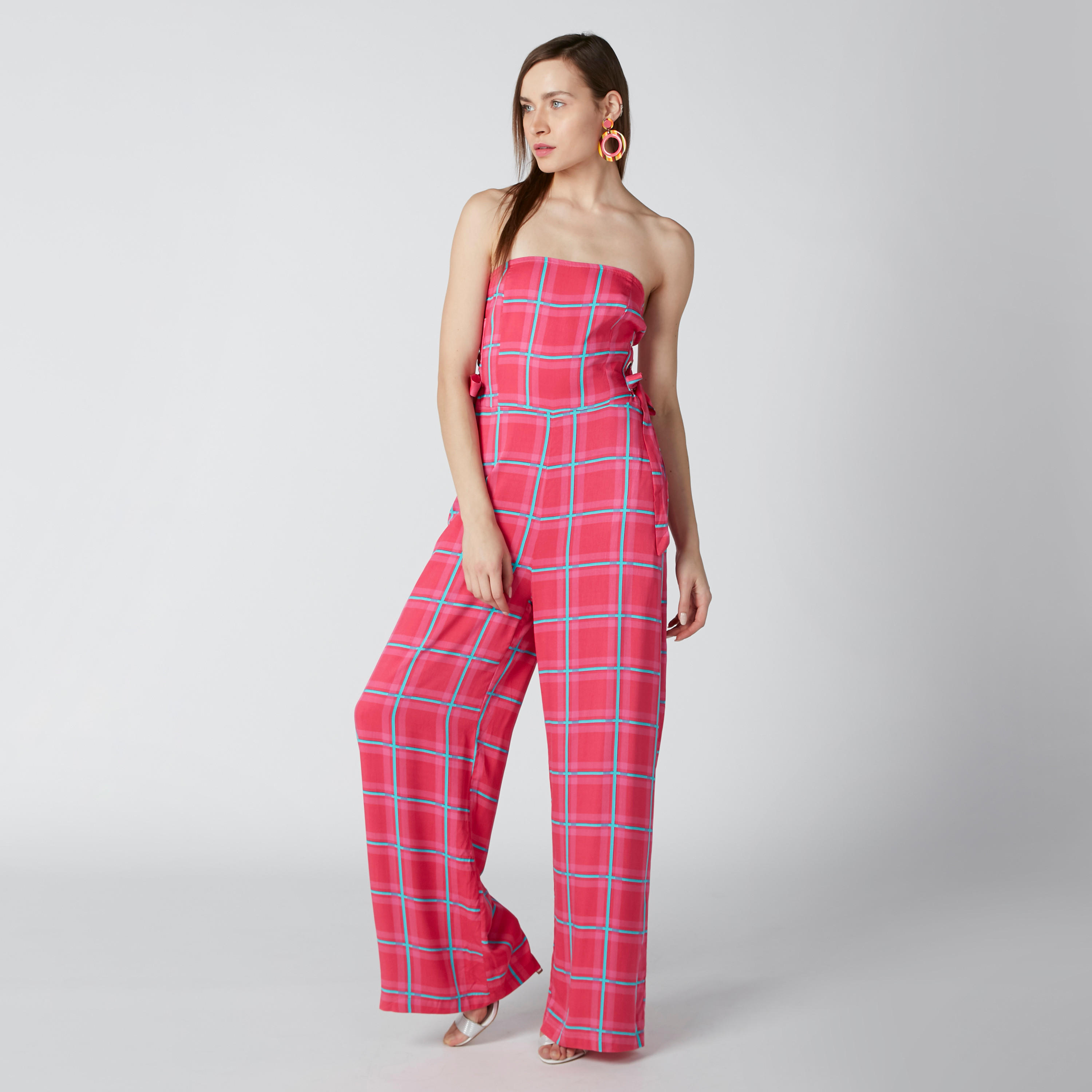أفرول كاروهات مكشوف الأكتاف برباط وجيوب-women-clothing-jumpsuits-image-1