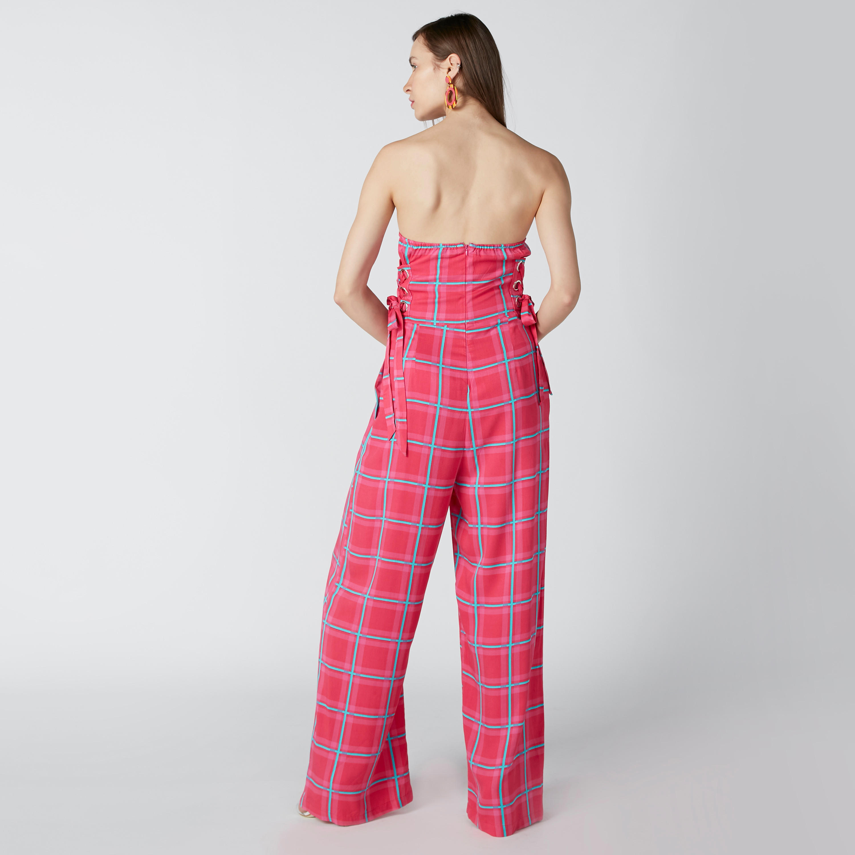 أفرول كاروهات مكشوف الأكتاف برباط وجيوب-women-clothing-jumpsuits-image-2