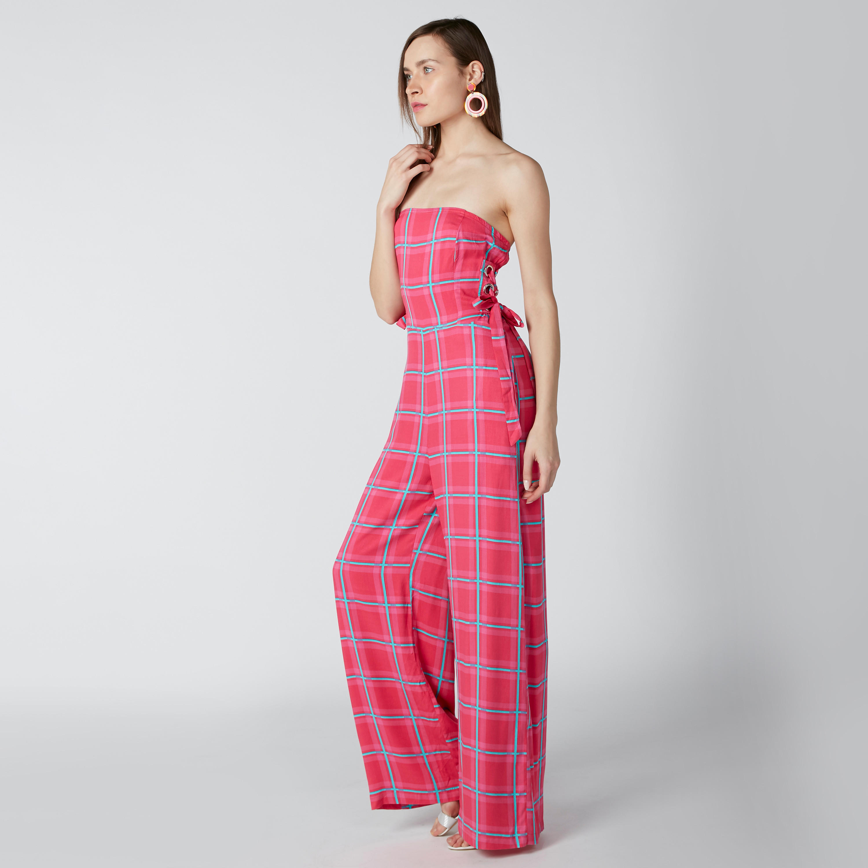 أفرول كاروهات مكشوف الأكتاف برباط وجيوب-women-clothing-jumpsuits-image-3