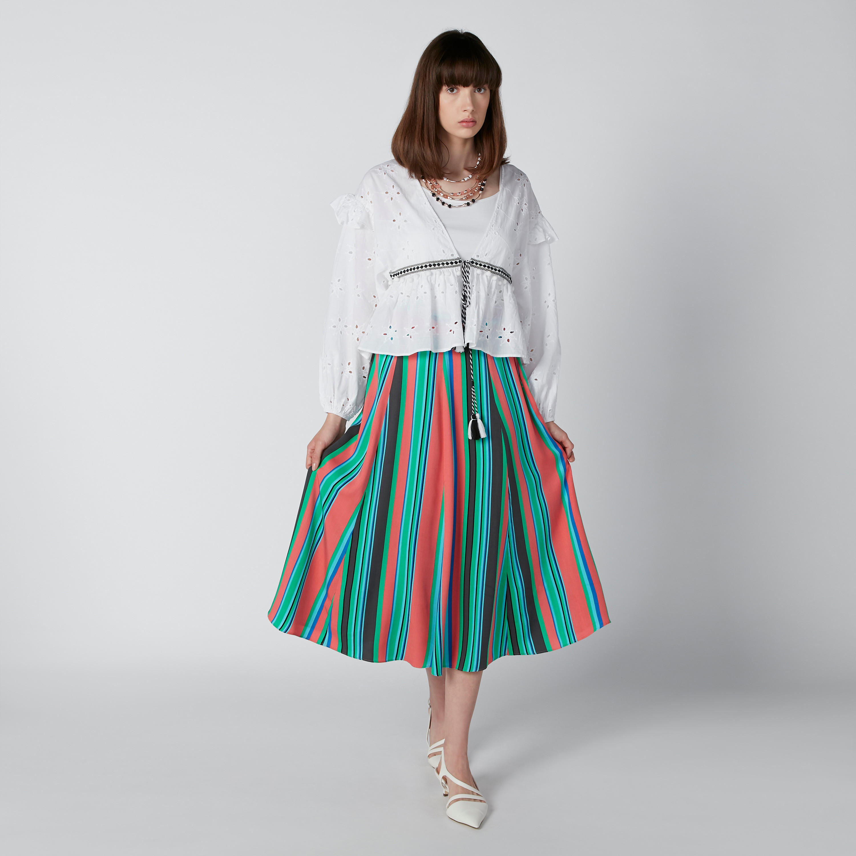 بلوزة بتفاصيل شيفلي ورباط-women-clothing-shirtsandblouses-blouses-image-4