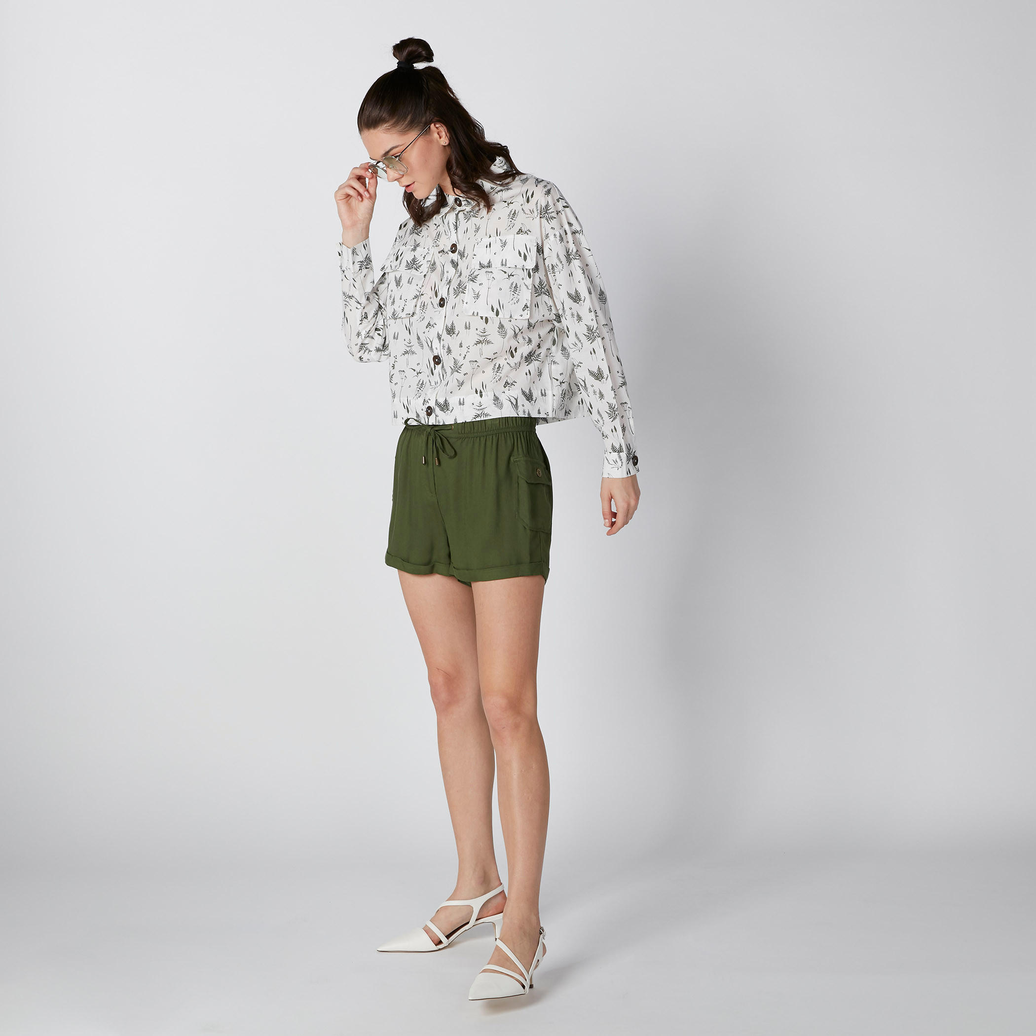 Pocket Detail Shorts with Drawstring-women-clothing-bottoms-shorts-image-1