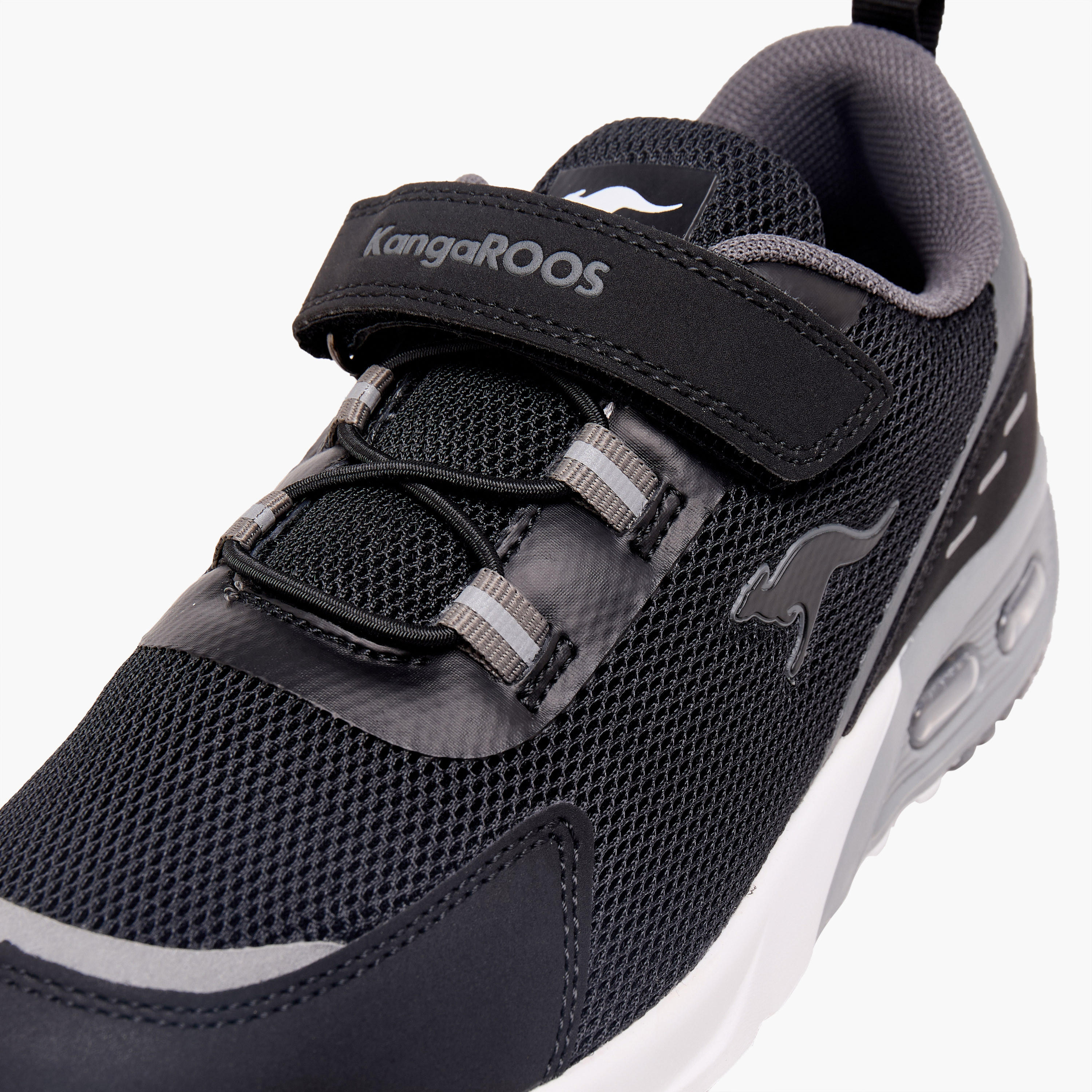 حذاء رياضي بشريط إغلاق لاصق للأولاد من كانغاروز-sports-boys-shoes-image-4