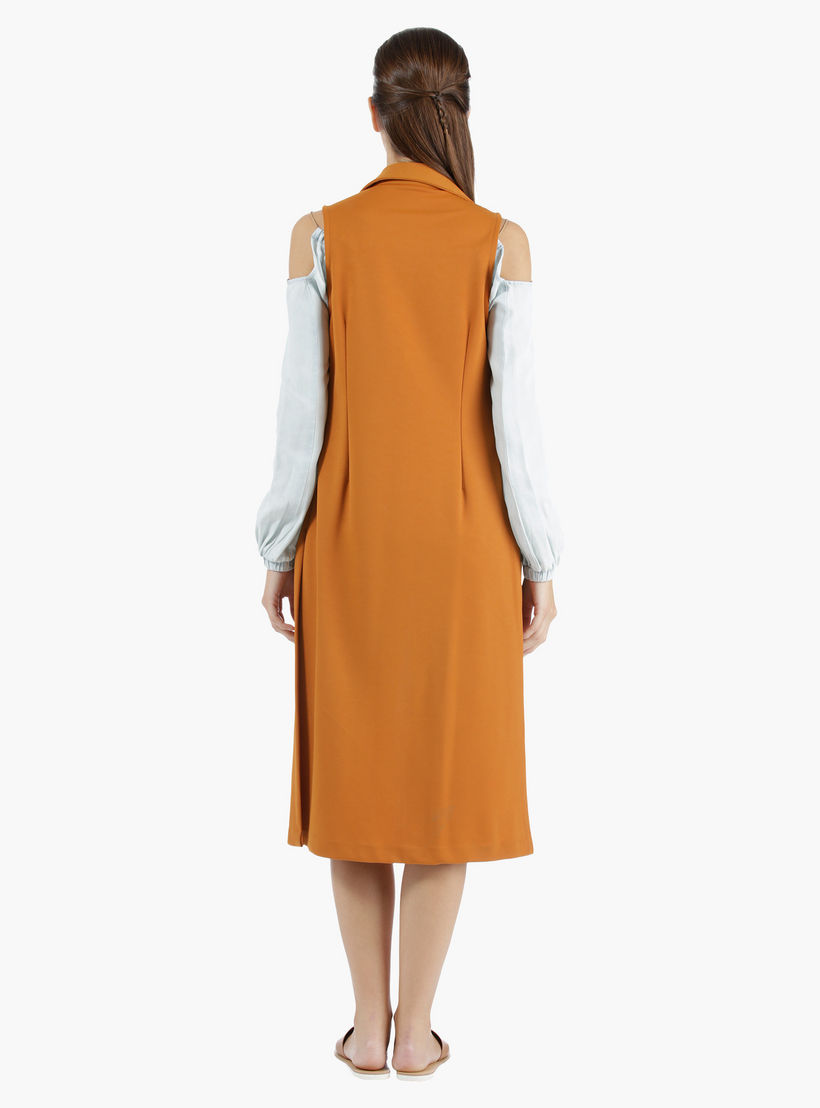 Sleeveless Long Jacket in Regular Fit-women-winterwear-coatsandjackets-jackets-image-2