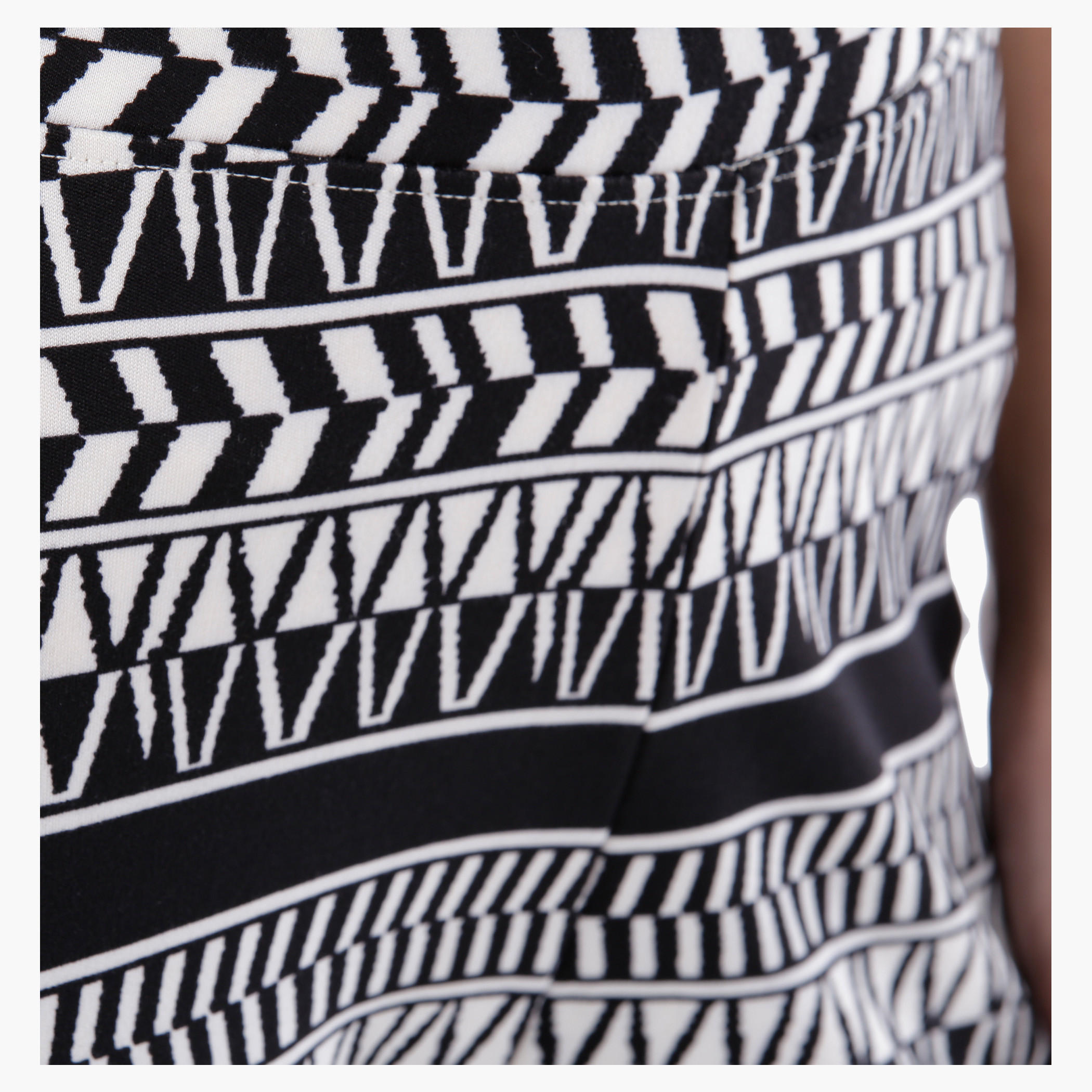 Printed Full Length Leggings-women-clothing-bottoms-leggings-image-4