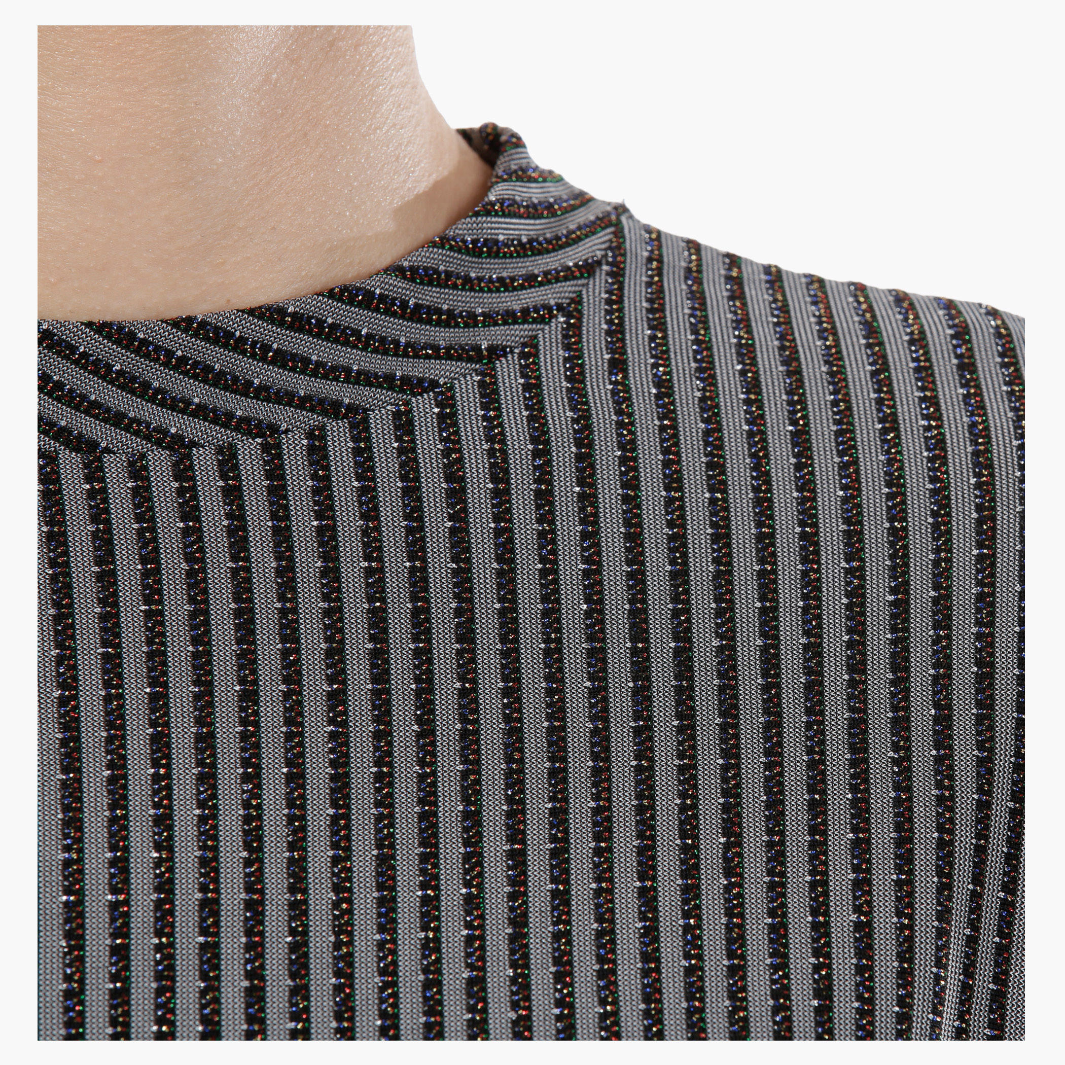 Boxy Crop Top with Short Sleeves in Regular Fit-women-clothing-tshirts-image-4