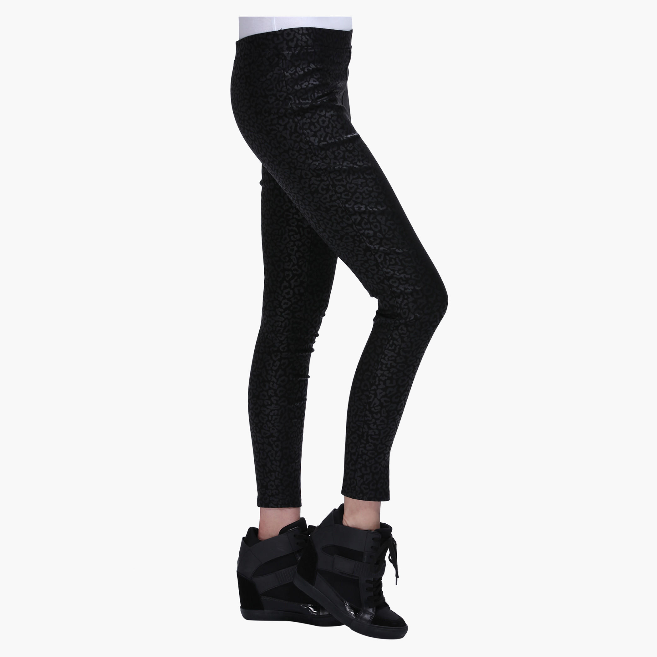Printed Leggings in Regular Fit-women-clothing-bottoms-leggings-image-3