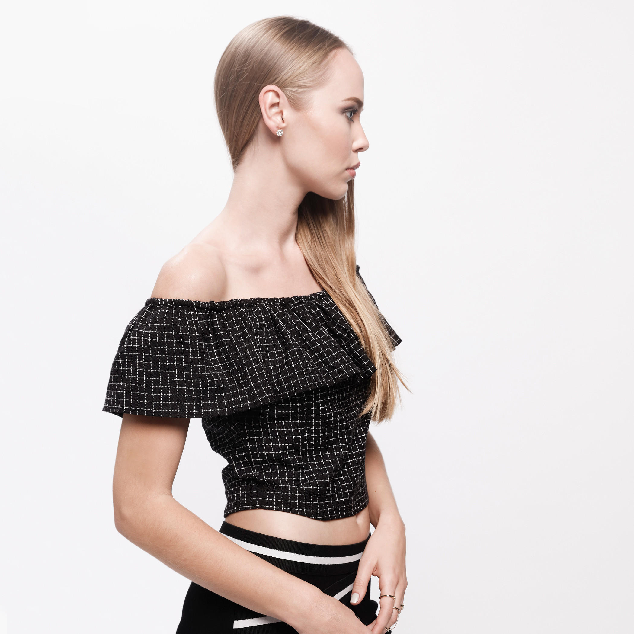 Chequered Crop Top with Off Shoulder Pattern-women-clothing-shirtsandblouses-blouses-image-8