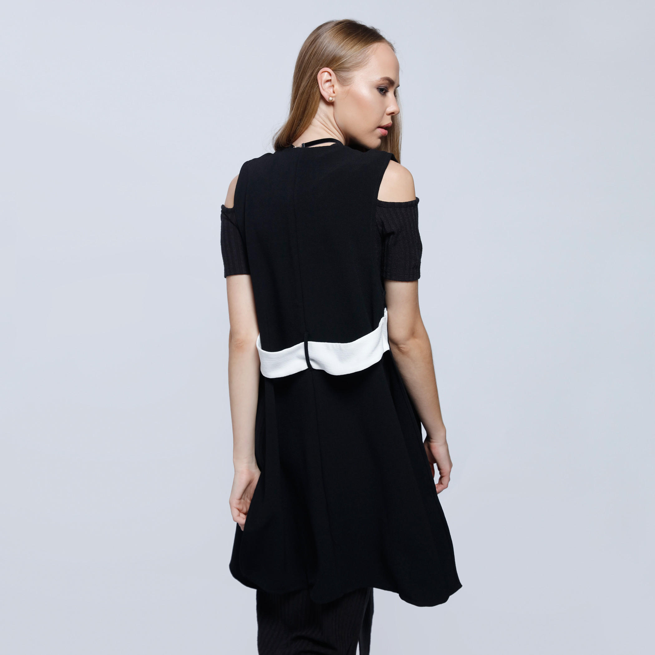 Sleeveless Jacket with Open Front-women-winterwear-coatsandjackets-jackets-image-2