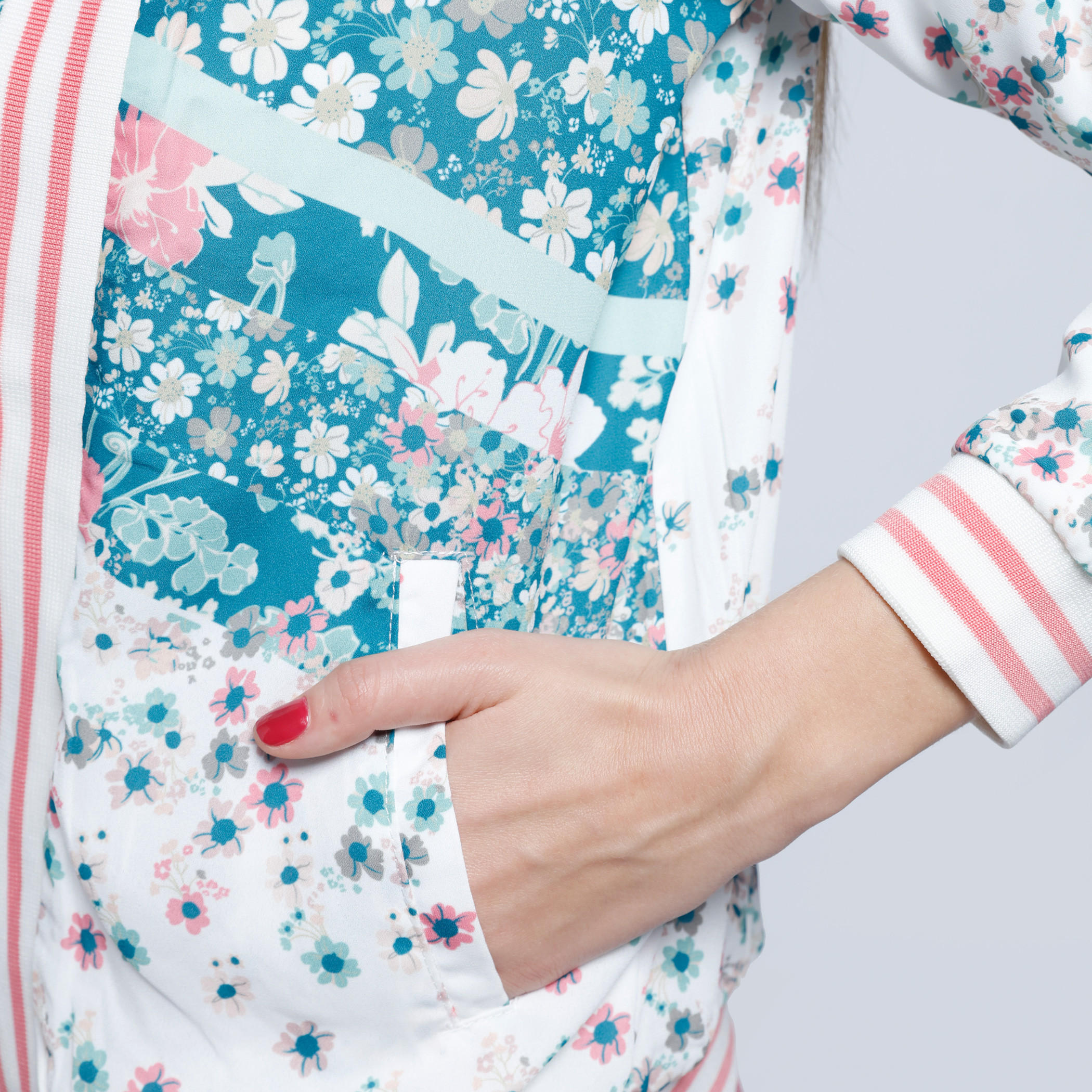 Long Sleeves Printed Jacket-women-winterwear-coatsandjackets-jackets-image-2