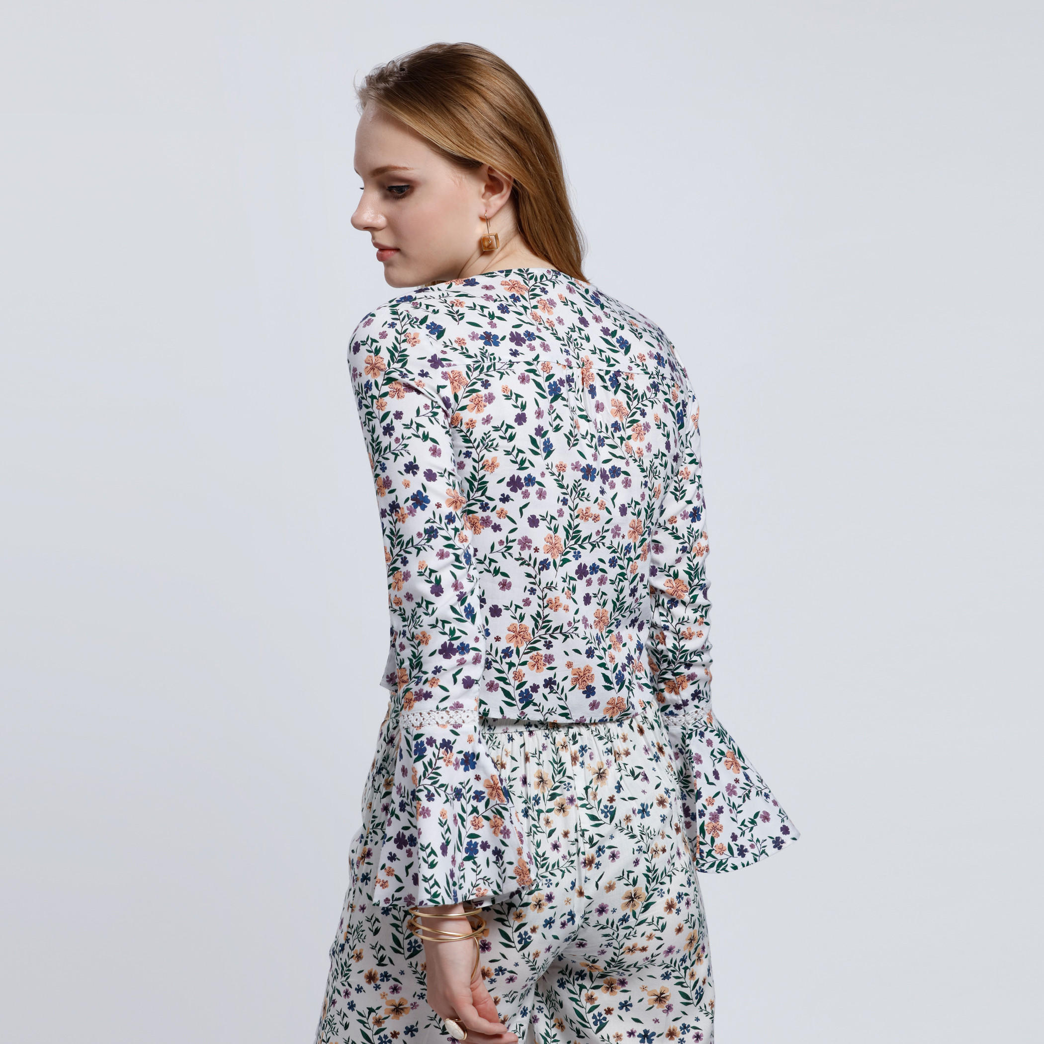 Printed Long Sleeves Top-women-clothing-shirtsandblouses-blouses-image-4