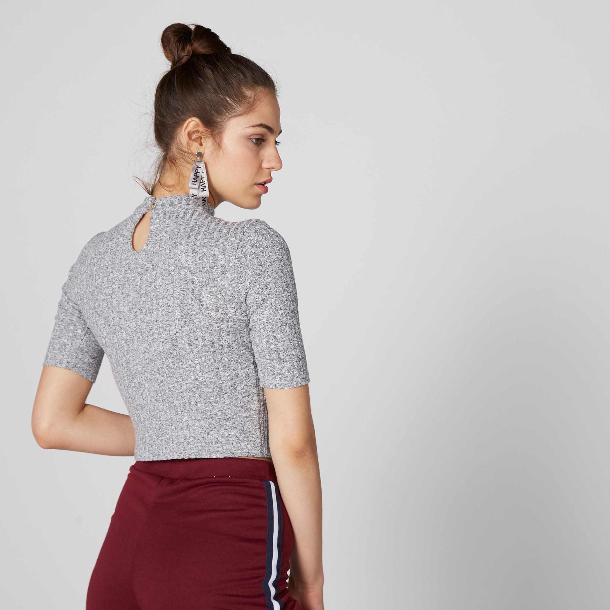 بلوزة قصيرة بياقة تشوكر وأكمام قصيرة-women-clothing-shirtsandblouses-blouses-image-2