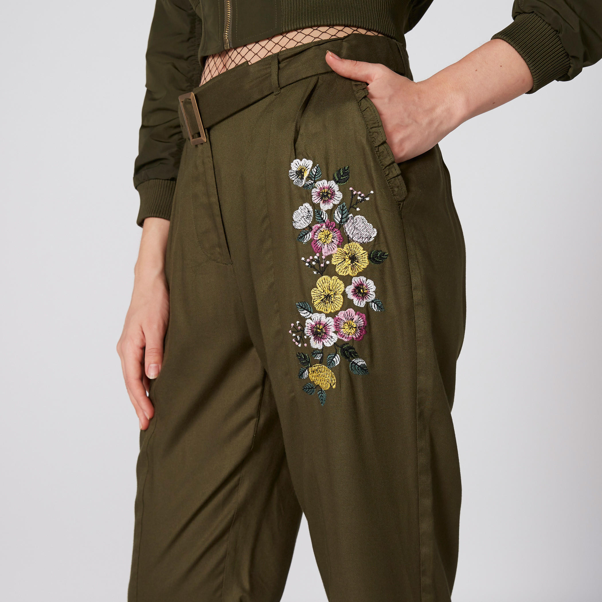 بنطال طويل مطرز بجيوب-women-clothing-bottoms-trousers-image-1