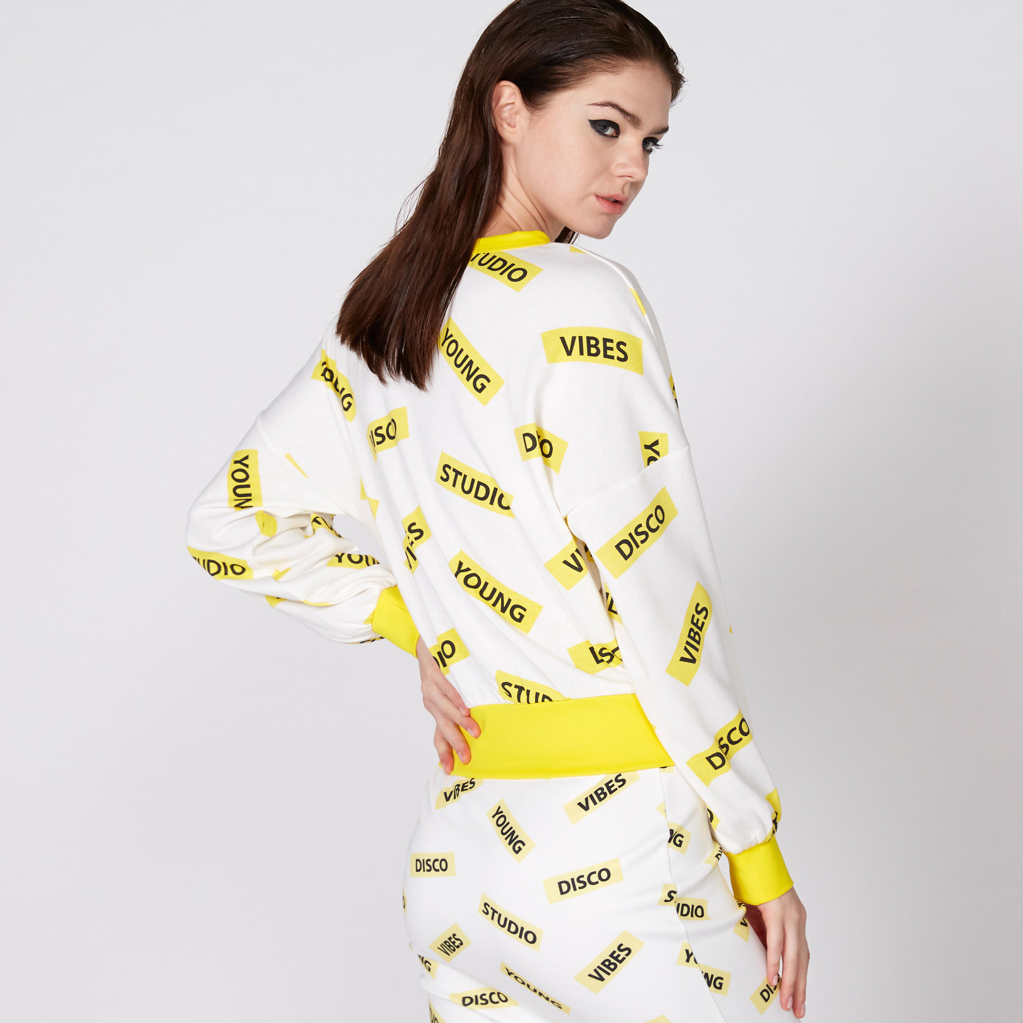 Printed Sweat Top with Round Neck and Long Sleeves-women-clothing-shirtsandblouses-blouses-image-4