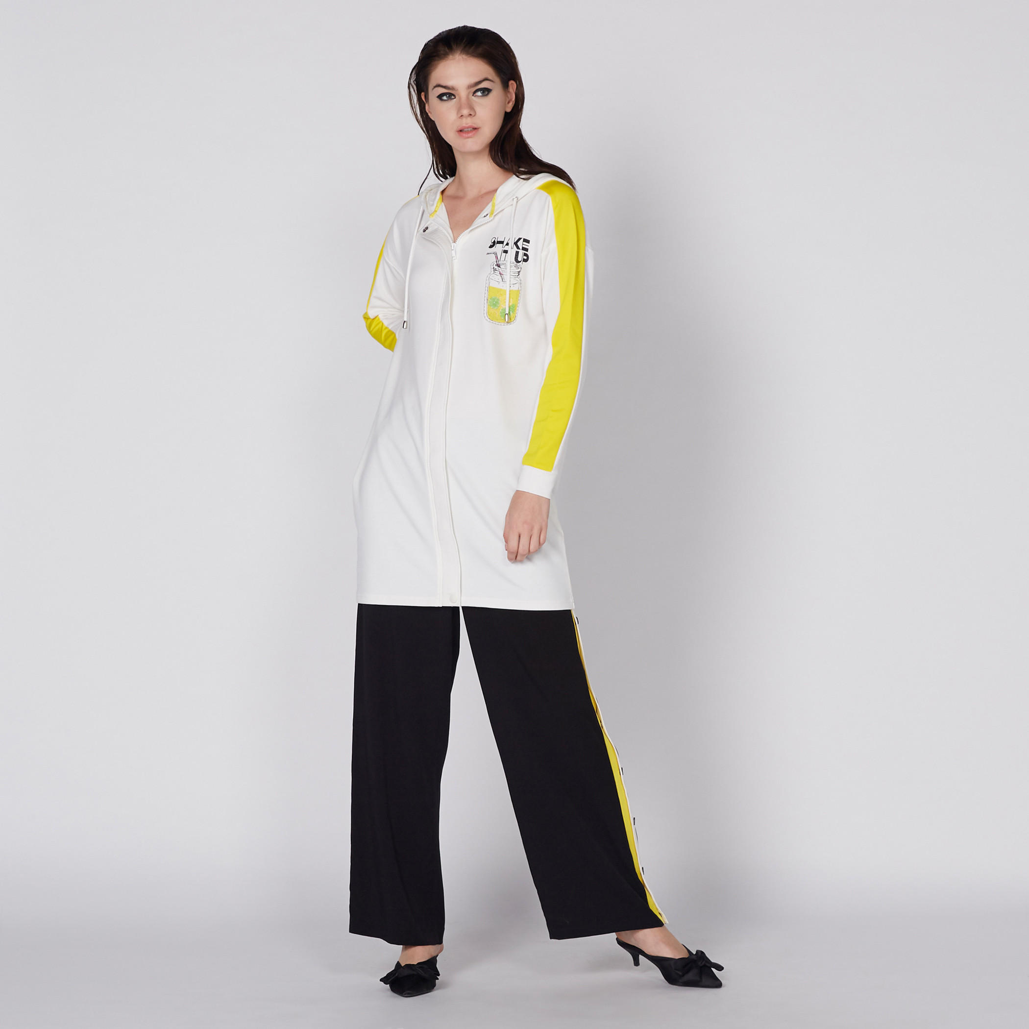 جاكيت طويل بأكمام طويلة وقبعة مع طبعات-women-winterwear-hoodiesandsweatshirts-hoodies-image-3