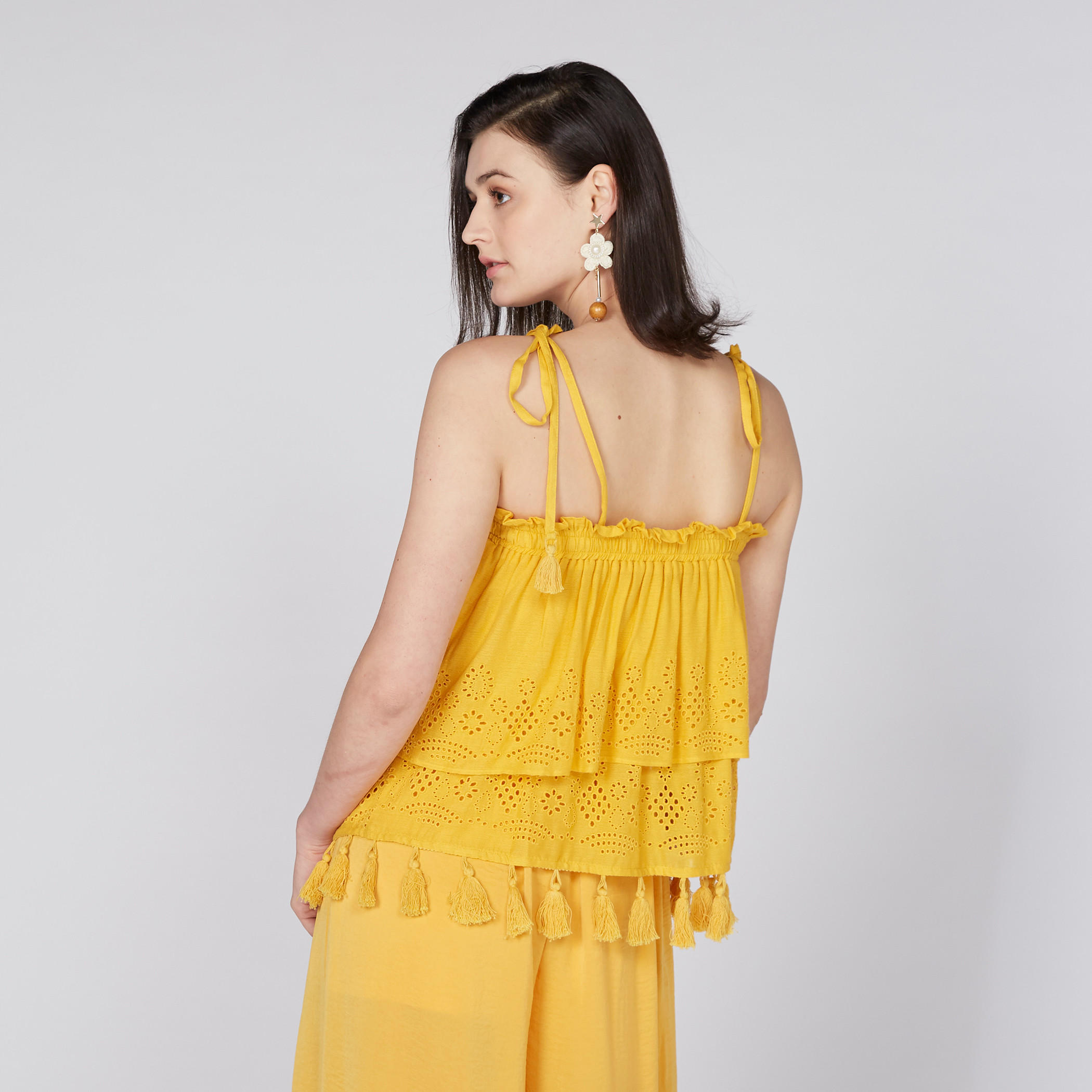 بلوزة بتفاصيل شيفلي ورباط إغلاق-women-clothing-shirtsandblouses-blouses-image-3