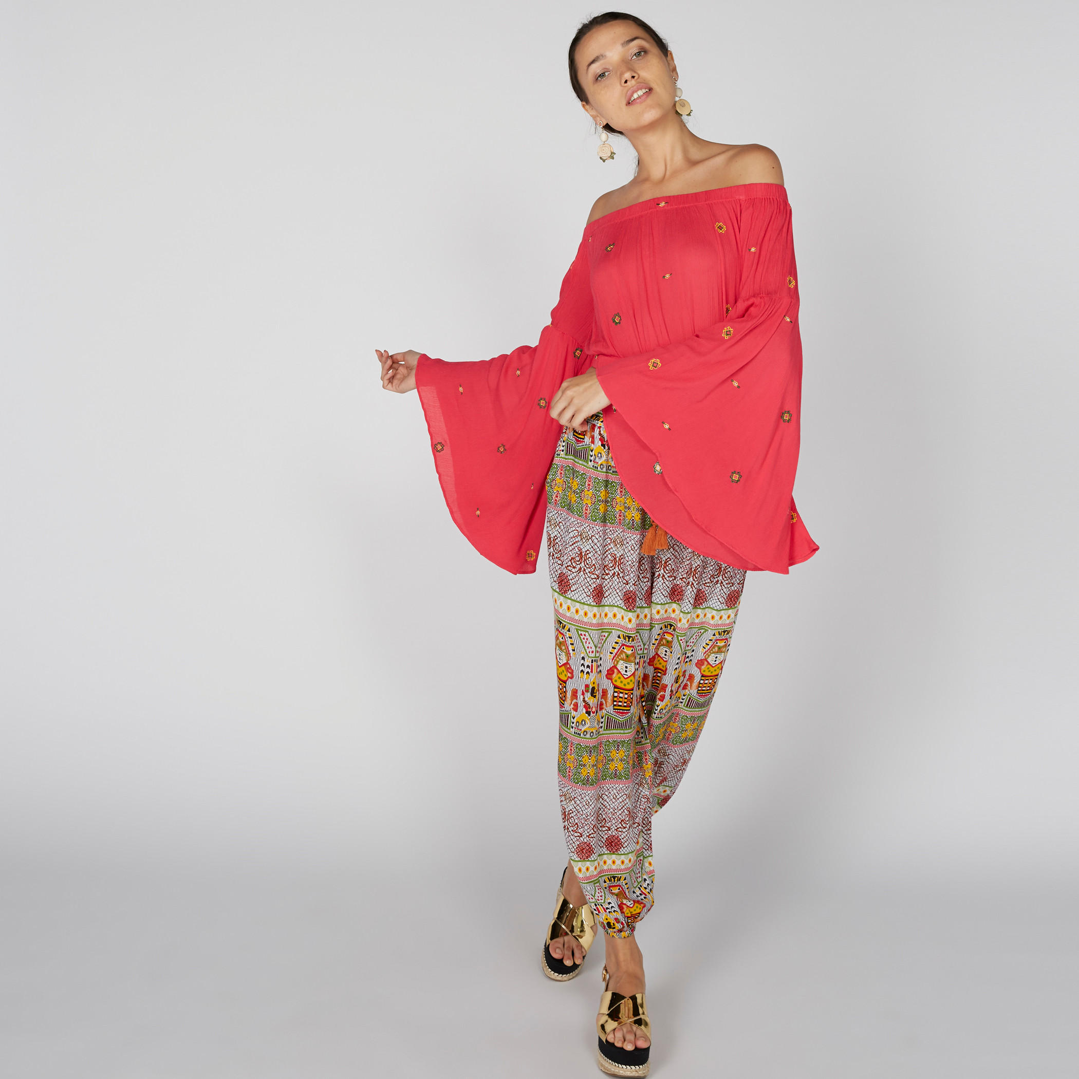 بلوزة قصيرة مكشوفة الأكتاف بأكمام واسعة-women-clothing-shirtsandblouses-blouses-image-4