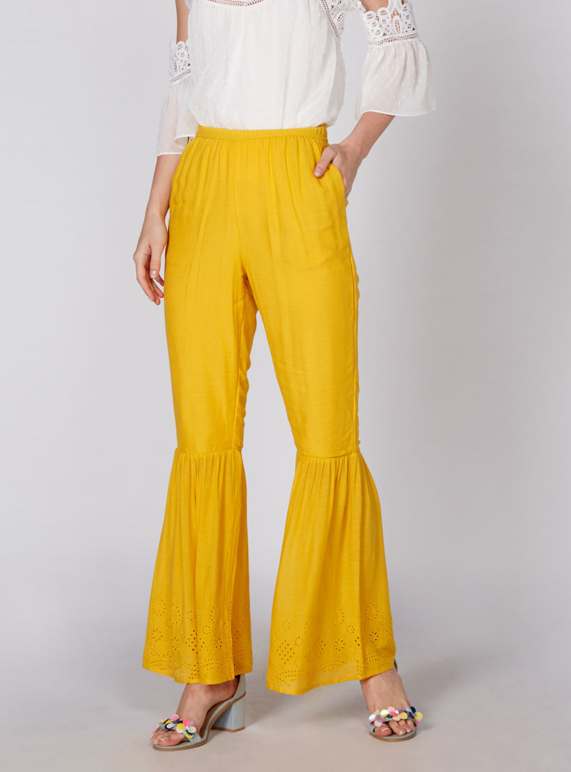 بنطال طويل بطبعات وخصر مطّاطي وجيوب-women-clothing-bottoms-trousers-image-1
