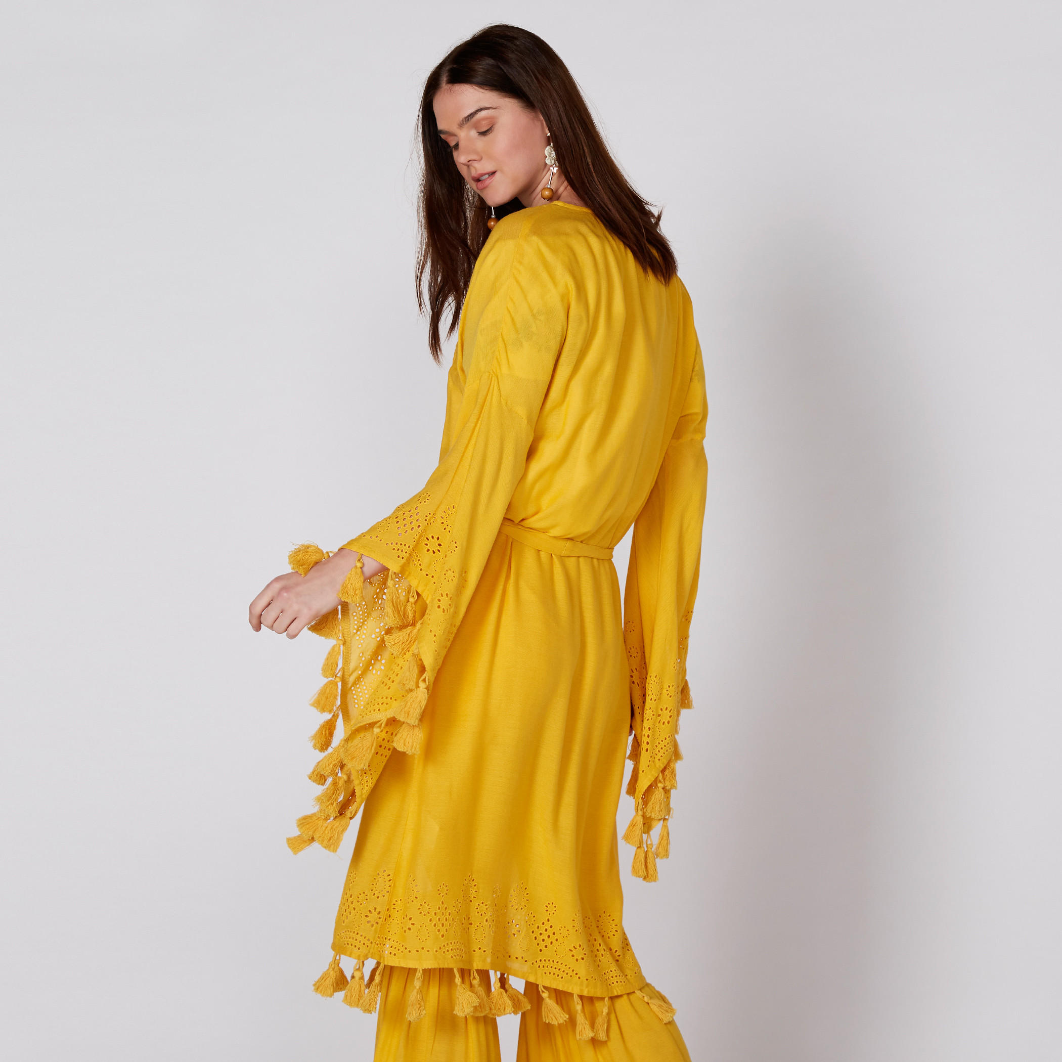 سترة طويلة بتفاصيل مفرّغة وشُرّابات-women-winterwear-cardigansandjumpers-cardigans-image-4