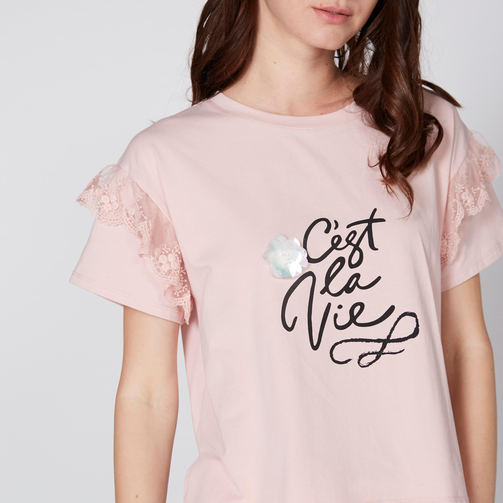بلوزة بياقة مستديرة وتفاصيل دانتيل وطبعات-women-clothing-shirtsandblouses-blouses-image-4
