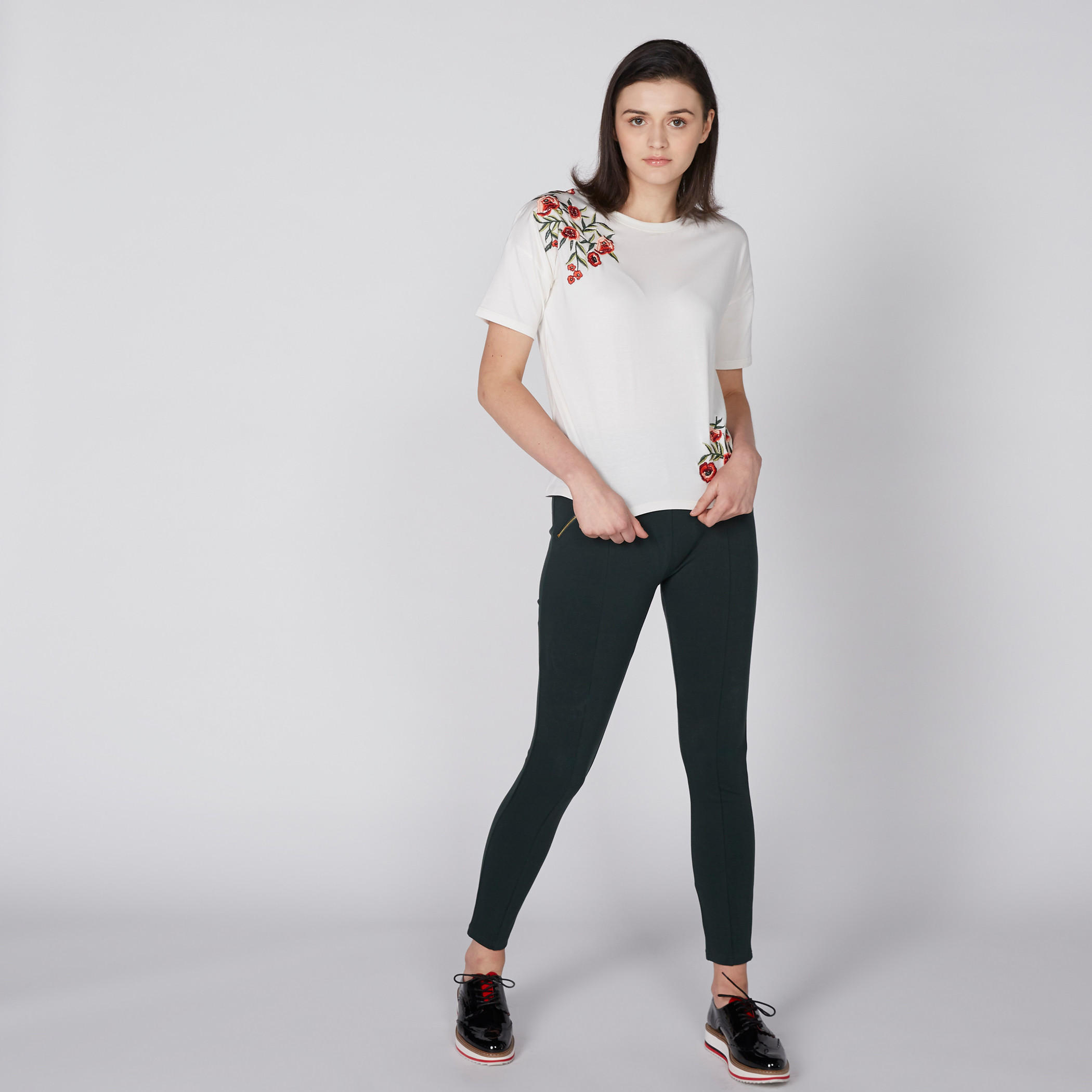 تيشيرت مطرّز بأكمام قصيرة-women-clothing-shirtsandblouses-shirts-image-3