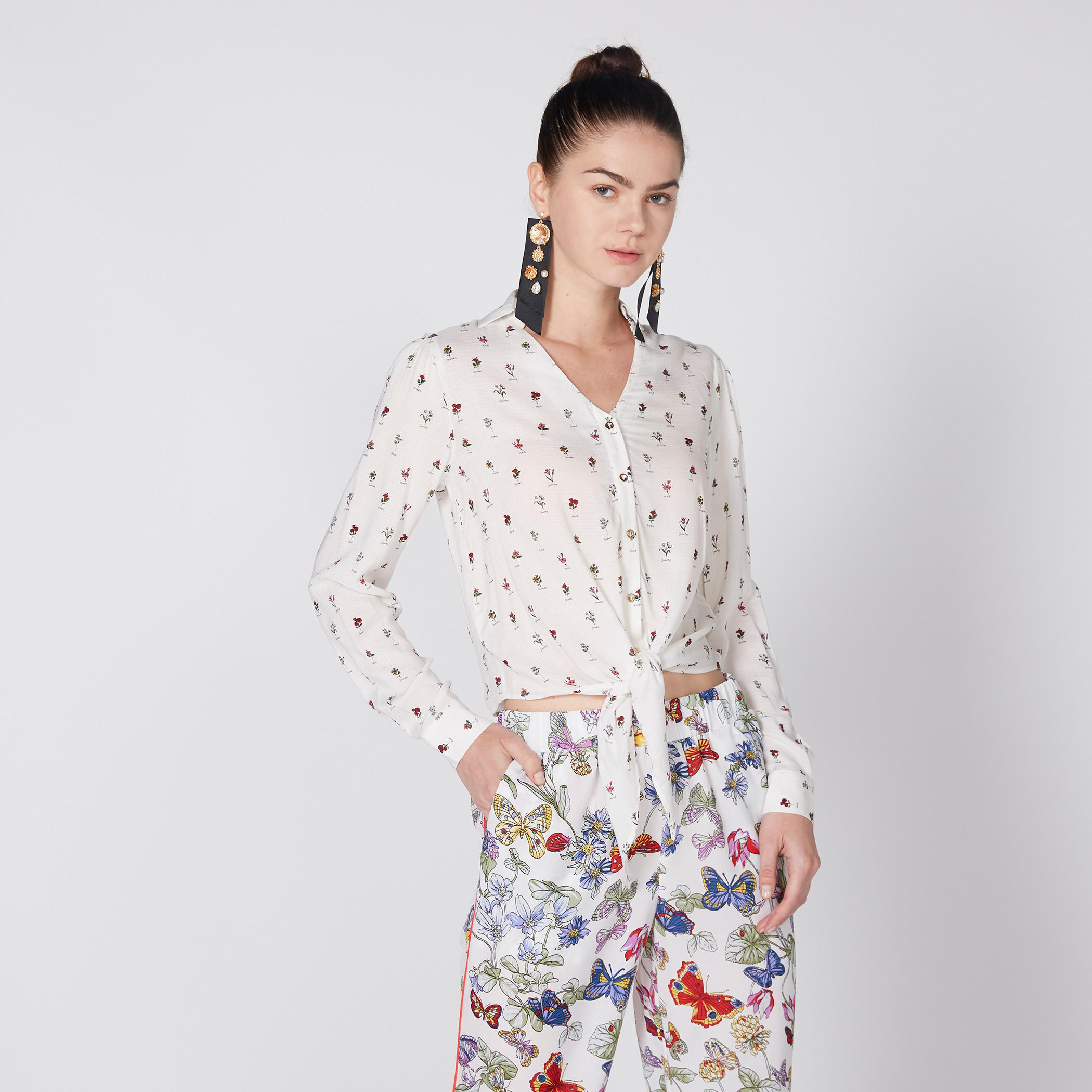 قميص بارز الملمس بأكمام طويلة وطبعات-women-clothing-shirtsandblouses-shirts-image-1