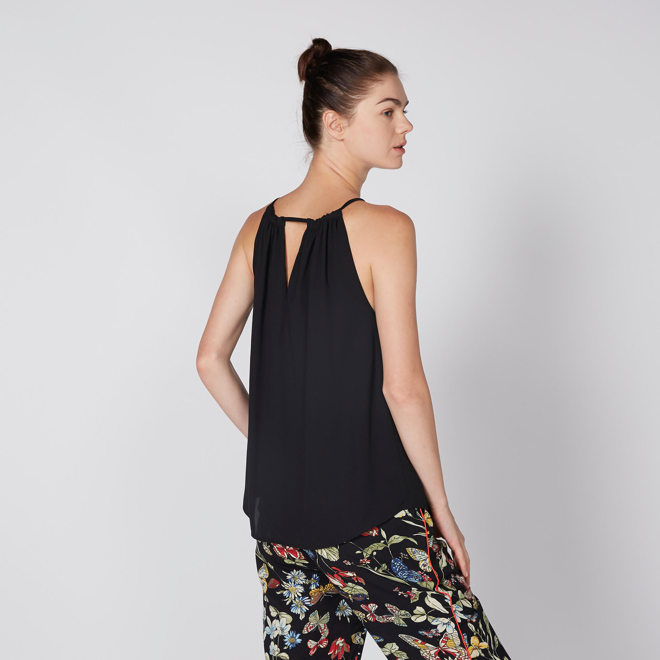 بلوزة دون أكمام بتفاصيل معقودة-women-clothing-shirtsandblouses-blouses-image-4