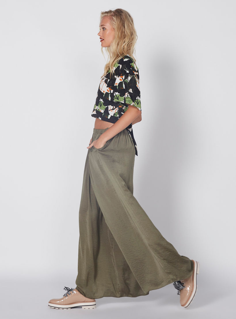 بلوزة قصيرة بياقة V ورباط وطبعات-women-clothing-shirtsandblouses-blouses-image-2