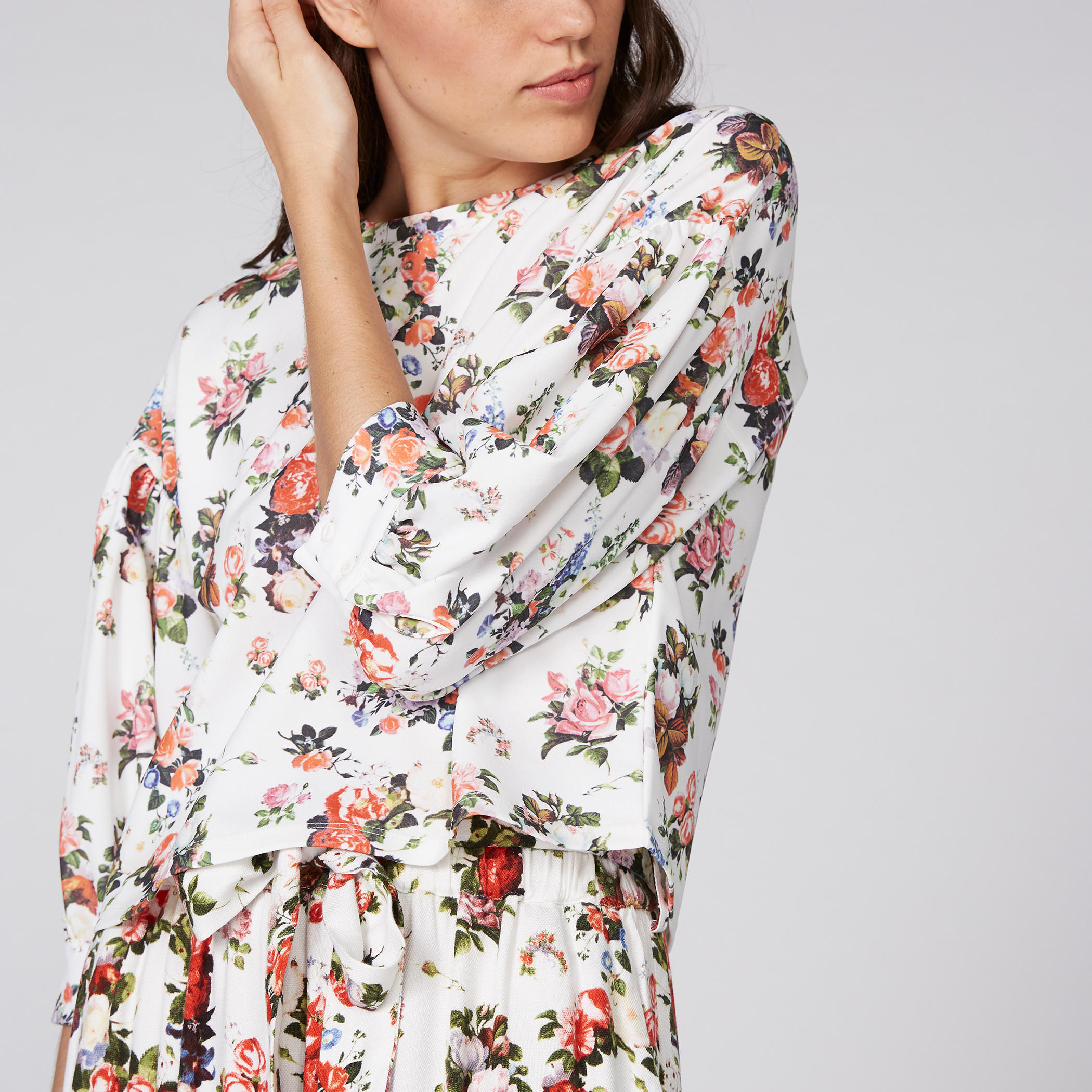 Printed Crop Top with Round Neck and 3/4 Sleeves-women-clothing-shirtsandblouses-blouses-image-3