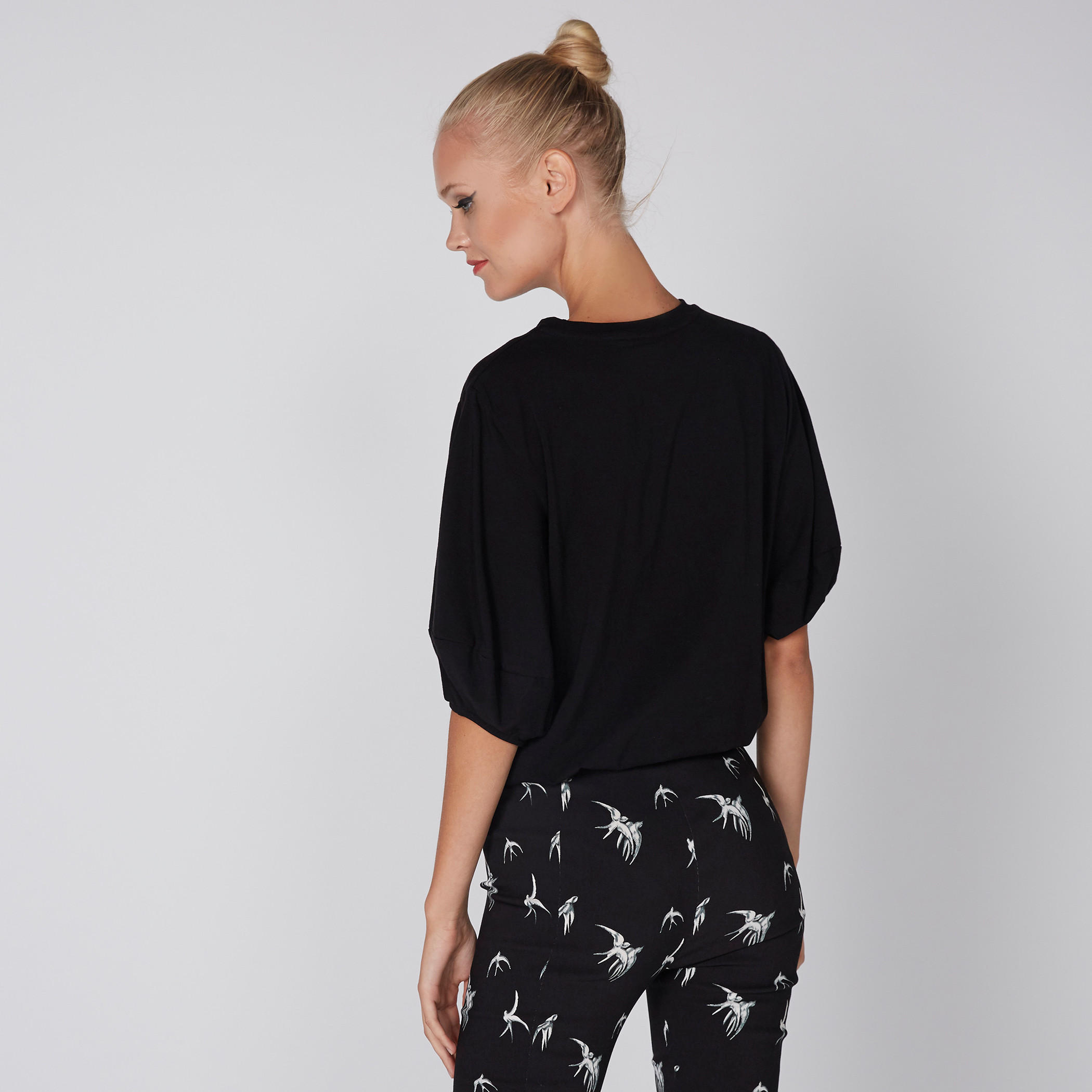 بلوزة بياقة مستديرة وأكمام منتفخة-women-clothing-shirtsandblouses-blouses-image-3