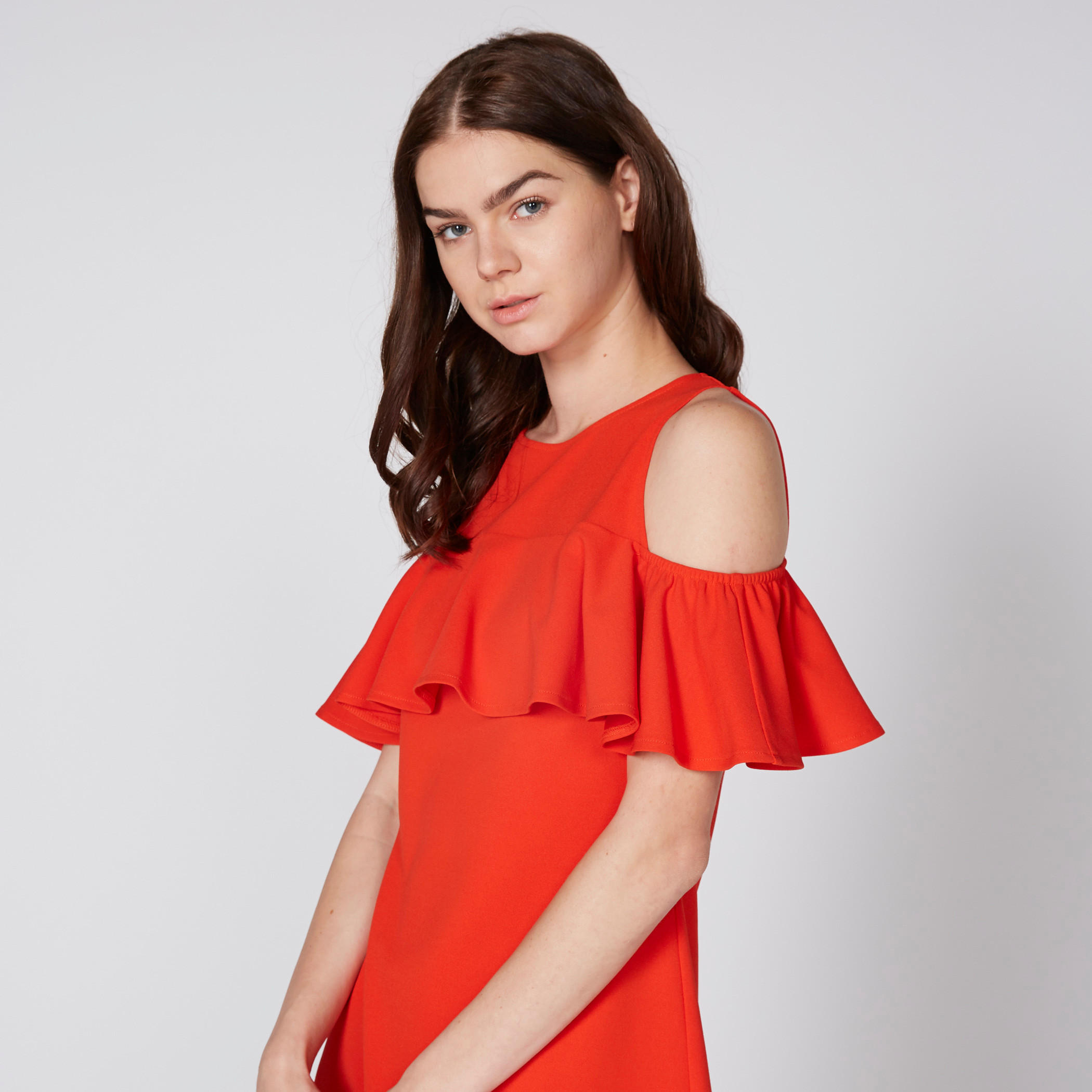 فستان قصير مكشوف الأكتاف بتفاصيل كشكش-women-clothing-dresses-image-2
