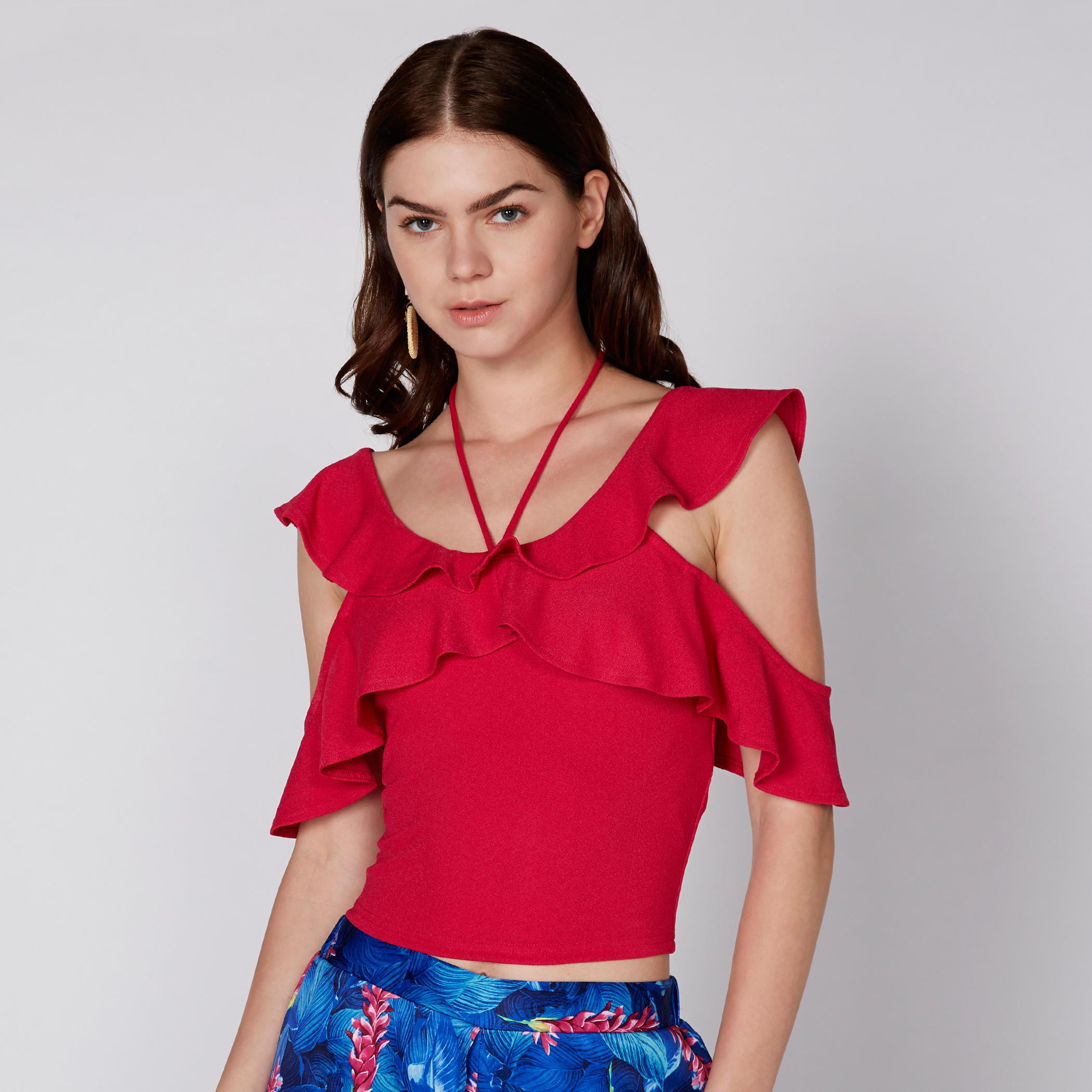 بلوزة قصيرة بتفاصيل رباط وكشكش-women-clothing-shirtsandblouses-blouses-image-3