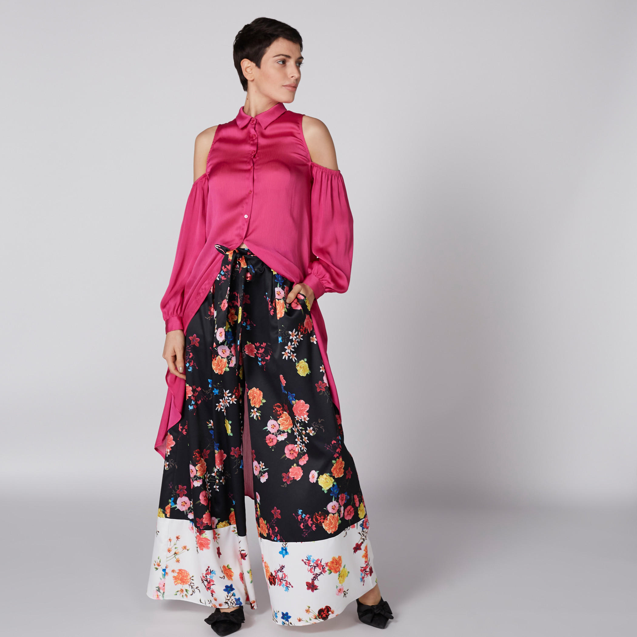 قميص مكشوف الأكتاف بحوّاف غير مستوية ووصلة أزرار كاملة-women-clothing-shirtsandblouses-shirts-image-1