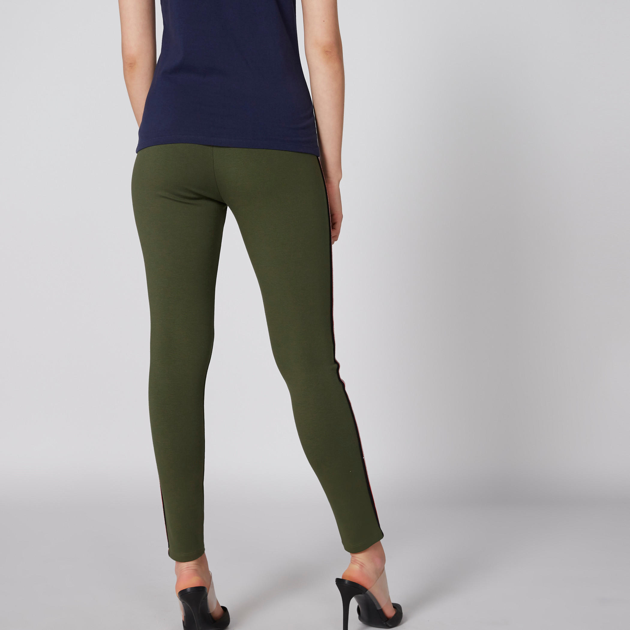 بنطال ليقنز بخصر مطّاطي-women-clothing-bottoms-leggings-image-2