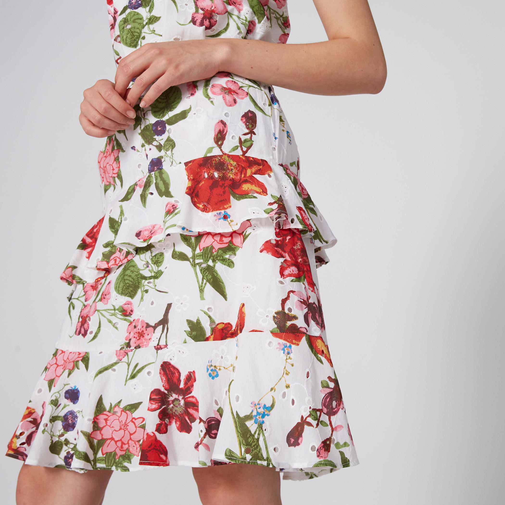 تنورة ميدي آيه لاين بطبعات زهرية وخصر مطاطي-women-clothing-bottoms-skirts-image-4