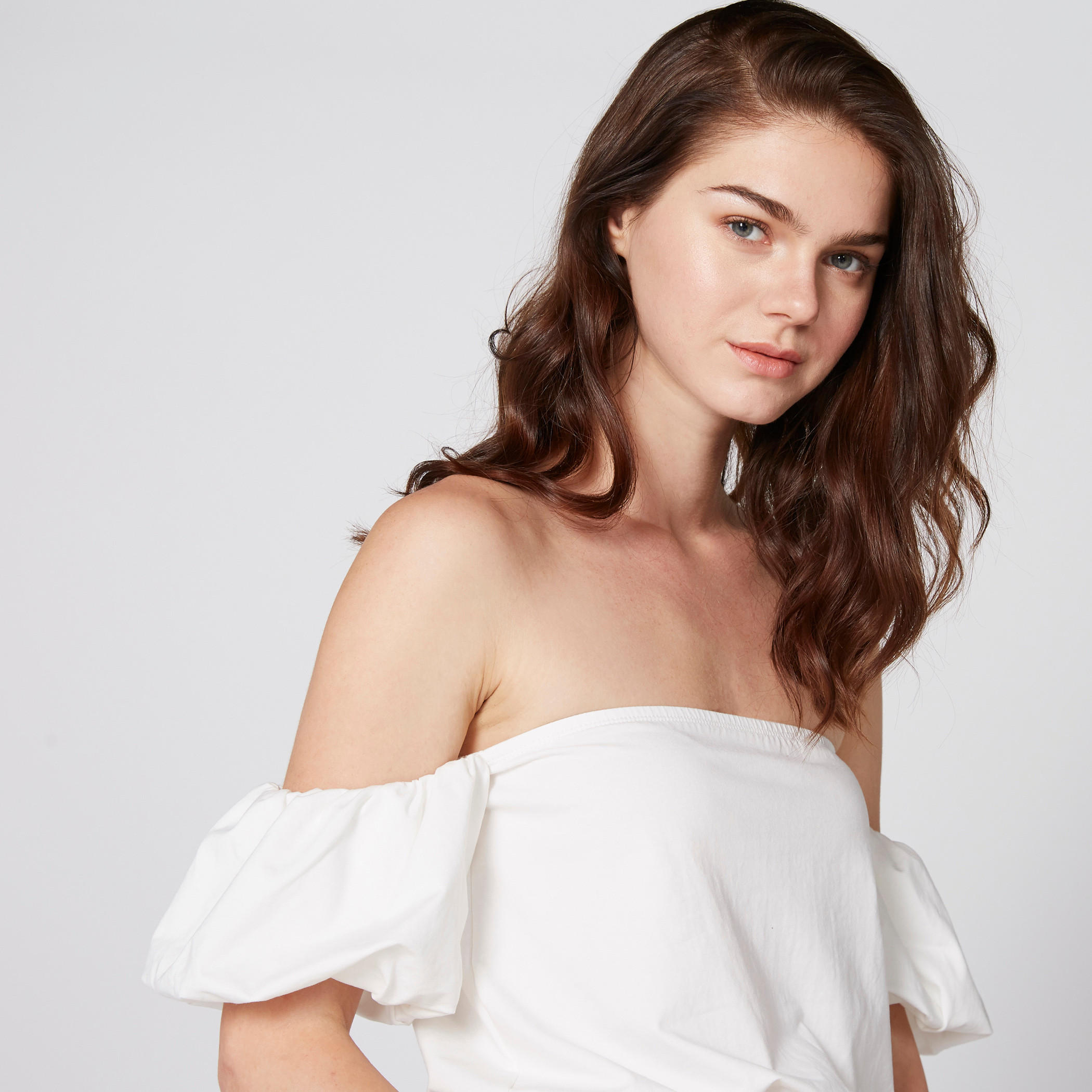 بلوزة قصيرة بأكتاف مكشوفة وأكمام قصيرة-women-clothing-shirtsandblouses-blouses-image-2