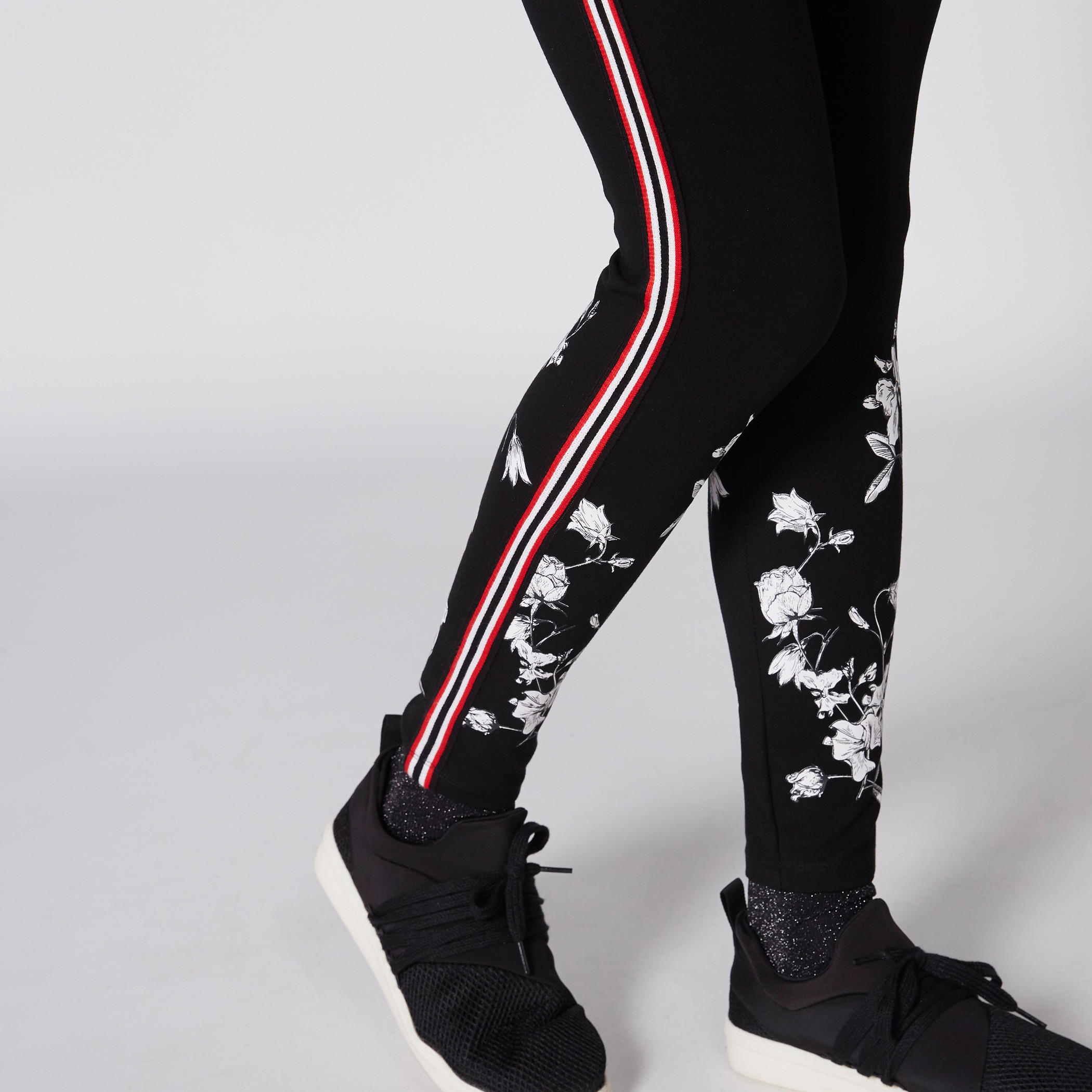 بنطال ليقنز طويل بطبعات-women-clothing-bottoms-leggings-image-3