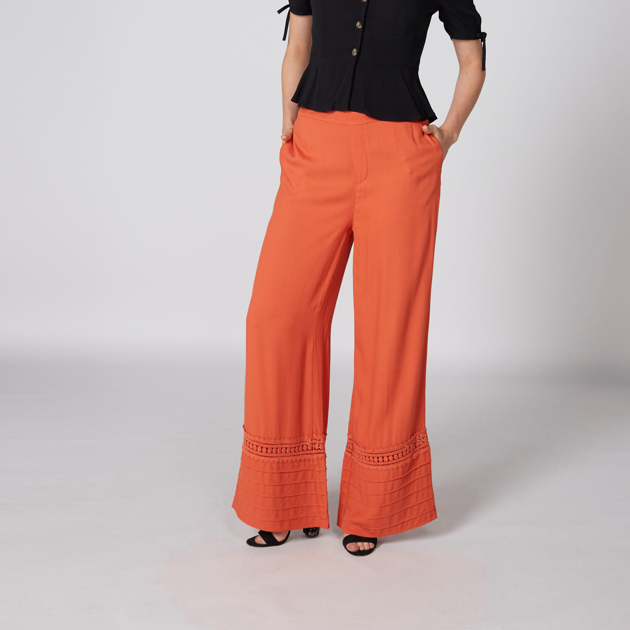بنطال بالازو طويل بخصر مطّاطي وتفاصيل دانتيل-women-clothing-bottoms-trousers-image-3
