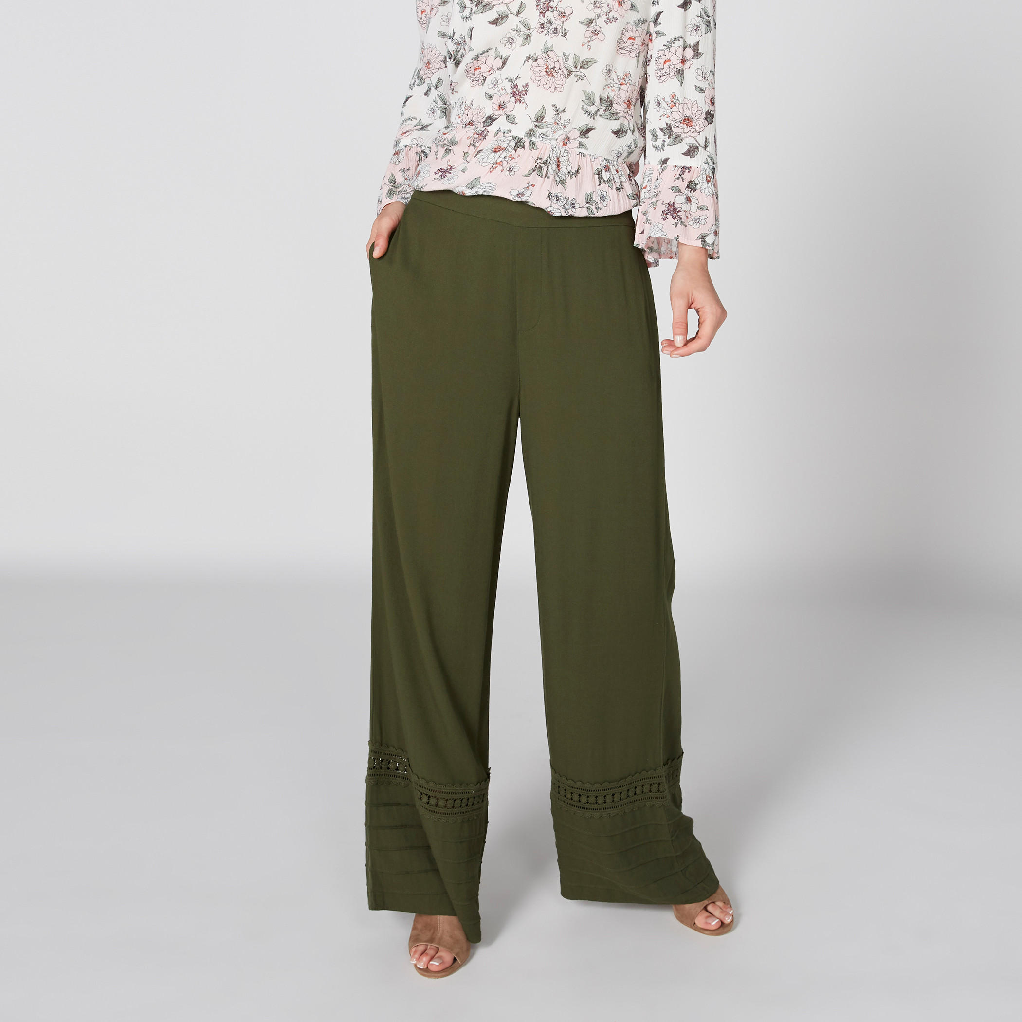 بنطال بالازو طويل بخصر مطّاطي وتفاصيل دانتيل-women-clothing-bottoms-trousers-image-2