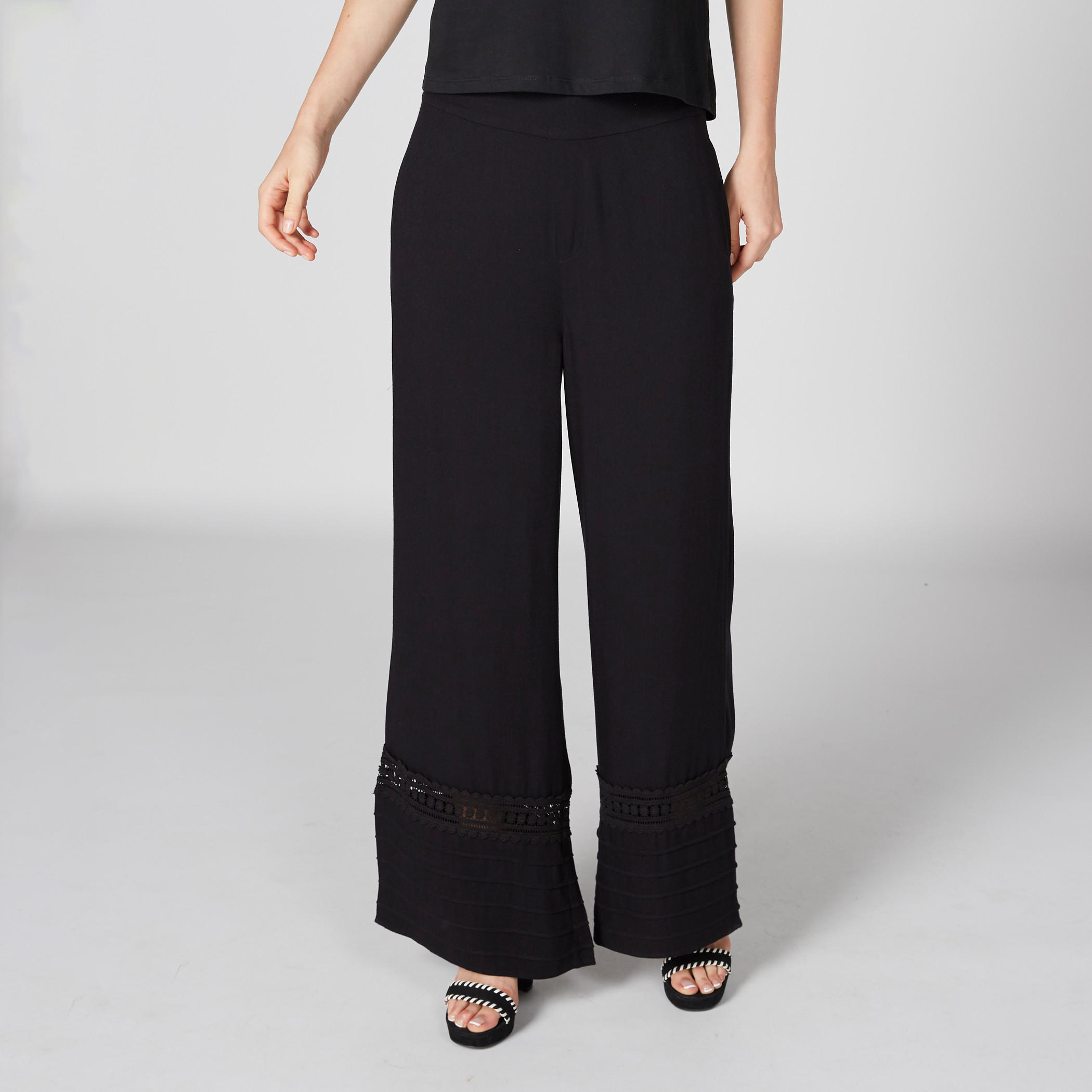 بنطال بالازو طويل بخصر مطّاطي وتفاصيل دانتيل-women-clothing-bottoms-trousers-image-2