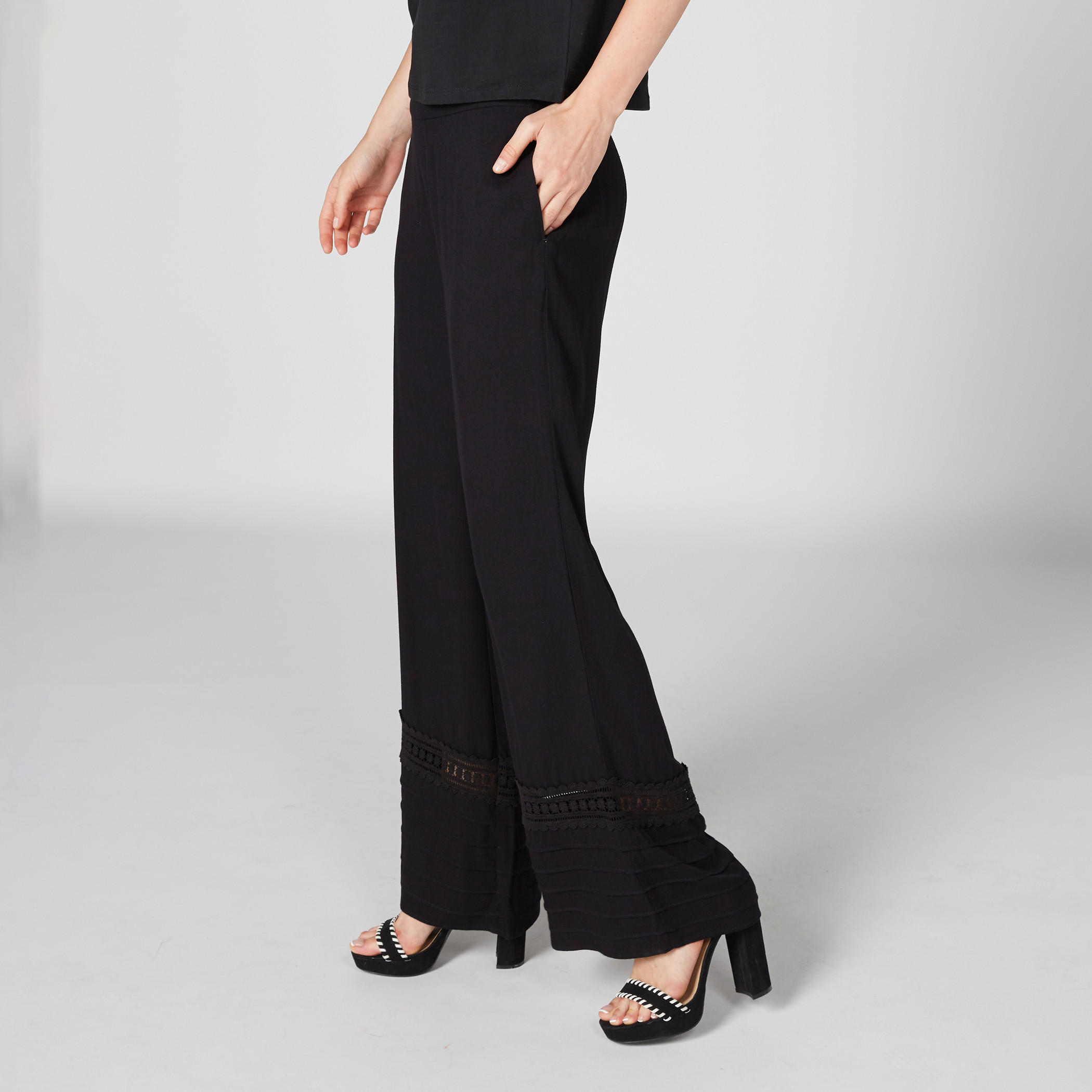 بنطال بالازو طويل بخصر مطّاطي وتفاصيل دانتيل-women-clothing-bottoms-trousers-image-3
