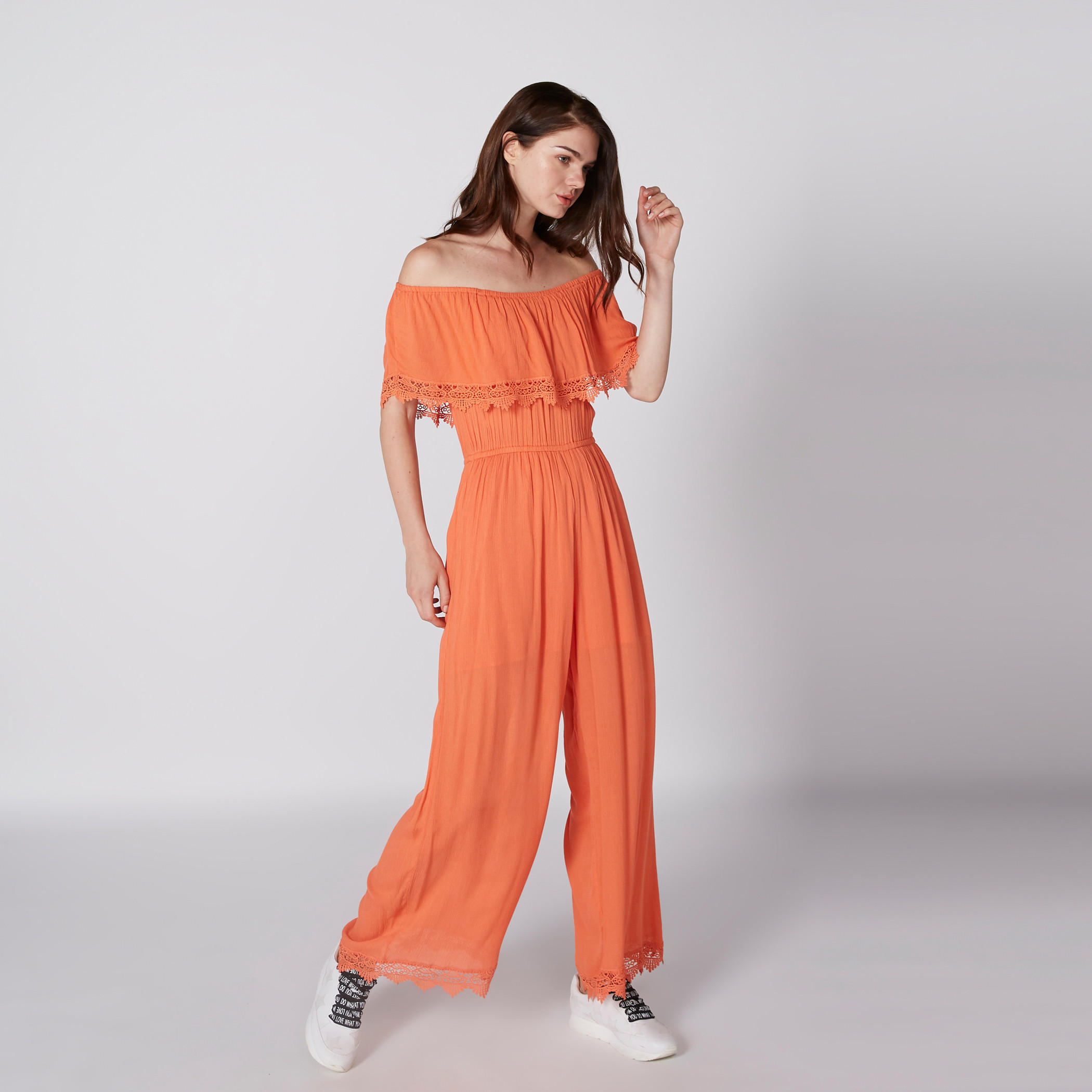 أفرول مكشوف الأكتاف بتفاصيل دانتيل-women-clothing-jumpsuits-image-1