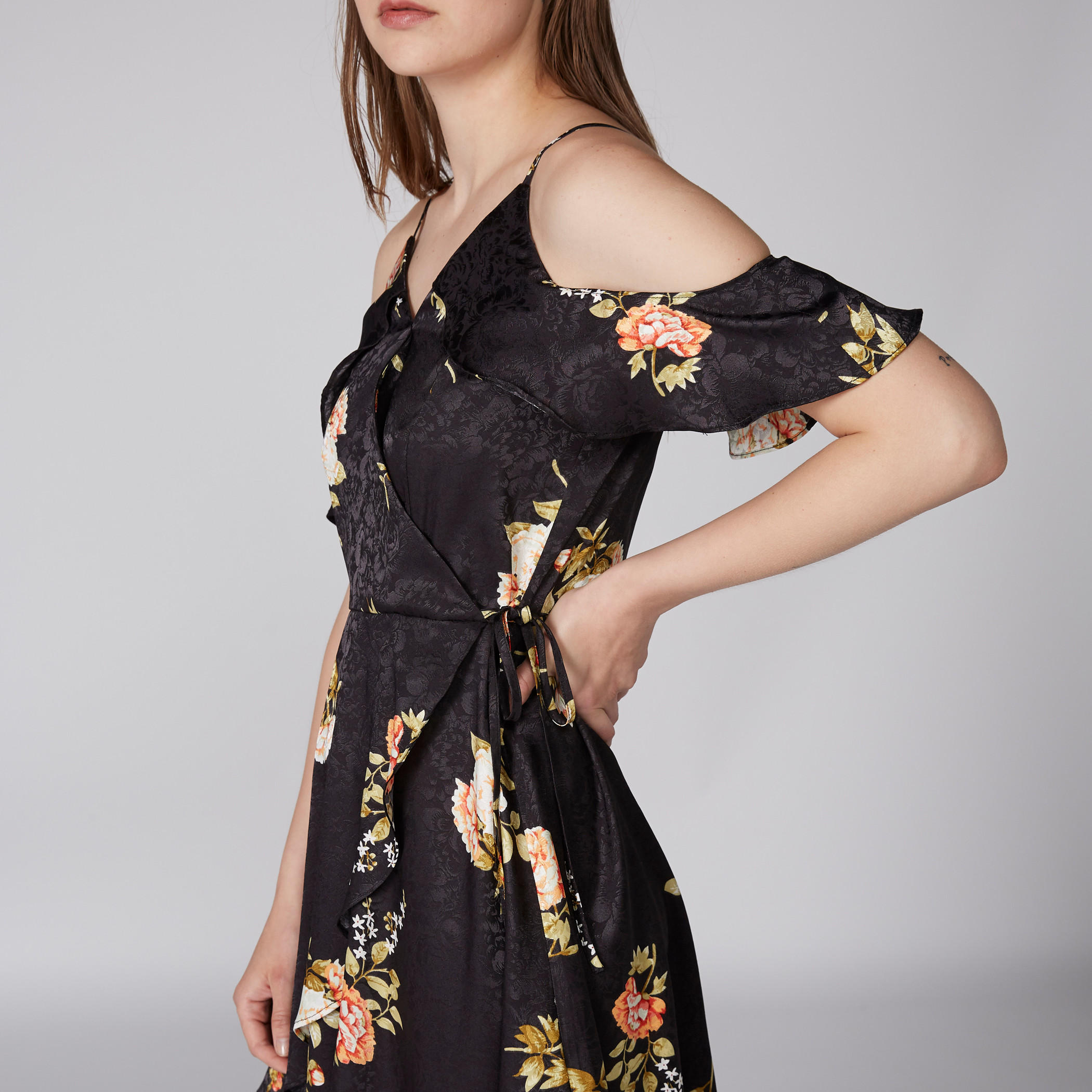 فستان مكشوف الأكتاف بطبعات أزهار-women-clothing-dresses-image-3