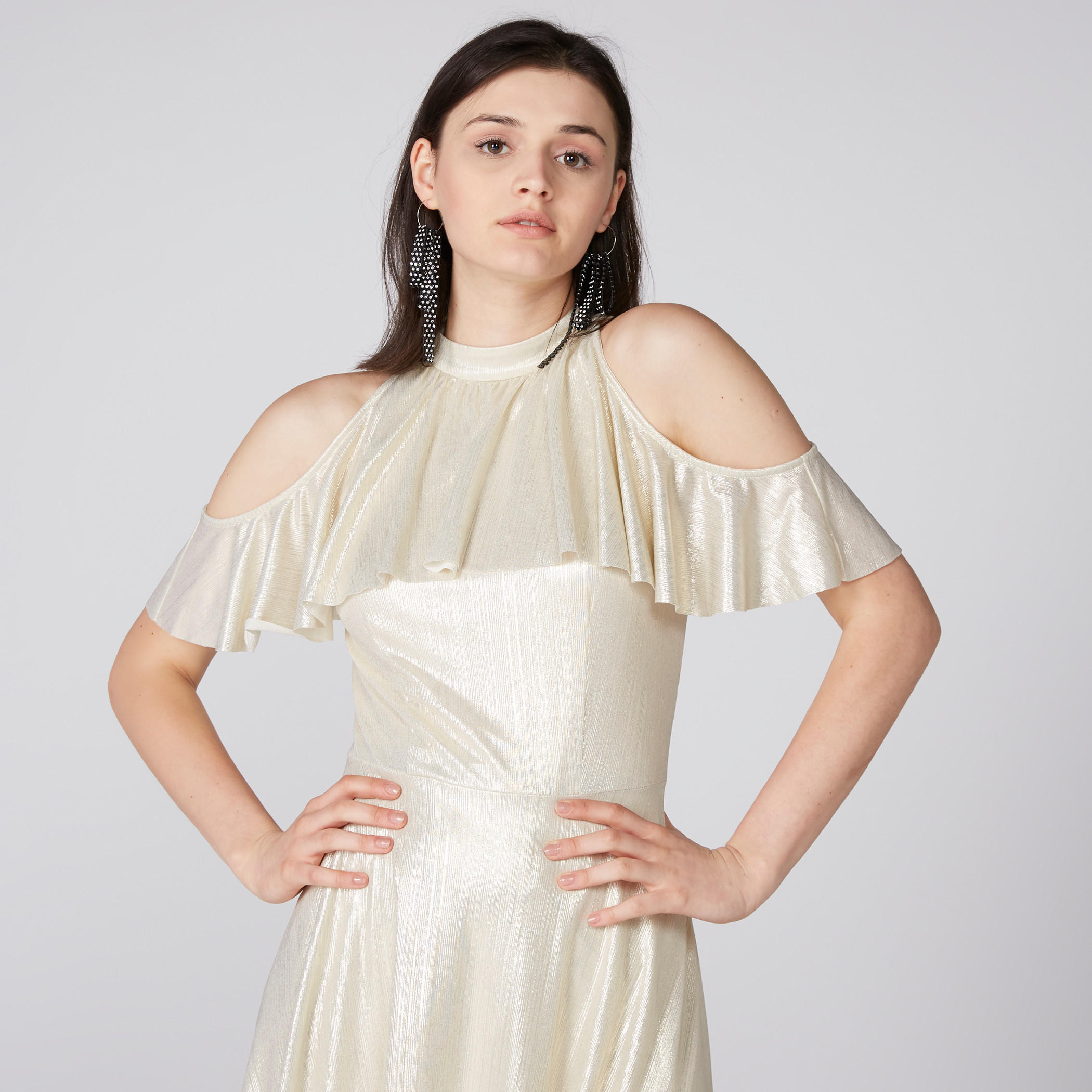 فستان متوسط الطول بأكتاف مكشوفة وياقة عالية-women-clothing-dresses-image-1