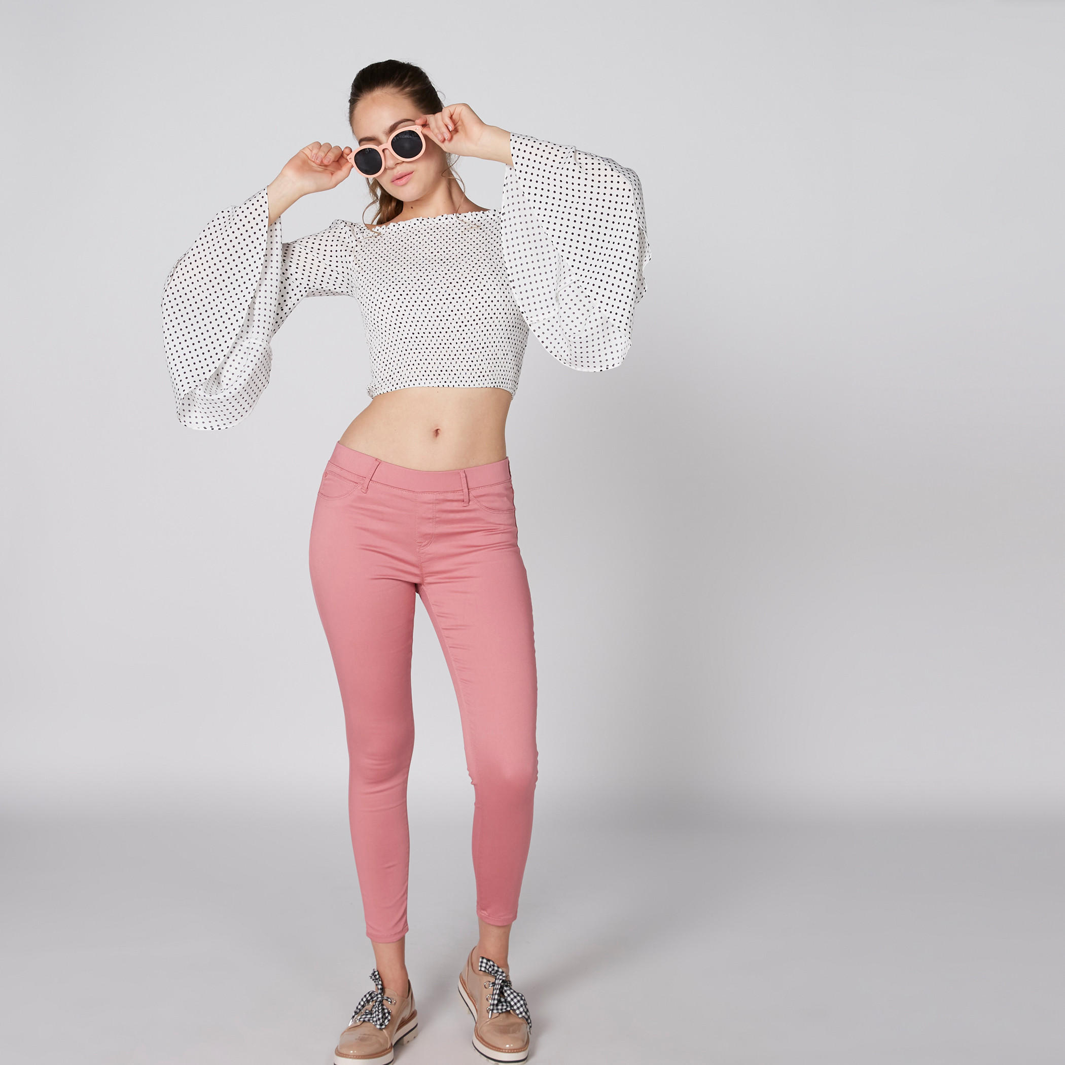 بلوزة قصيرة مكشوفة الأكتاف بأكمام عريضة وطبعات-women-clothing-shirtsandblouses-blouses-image-3